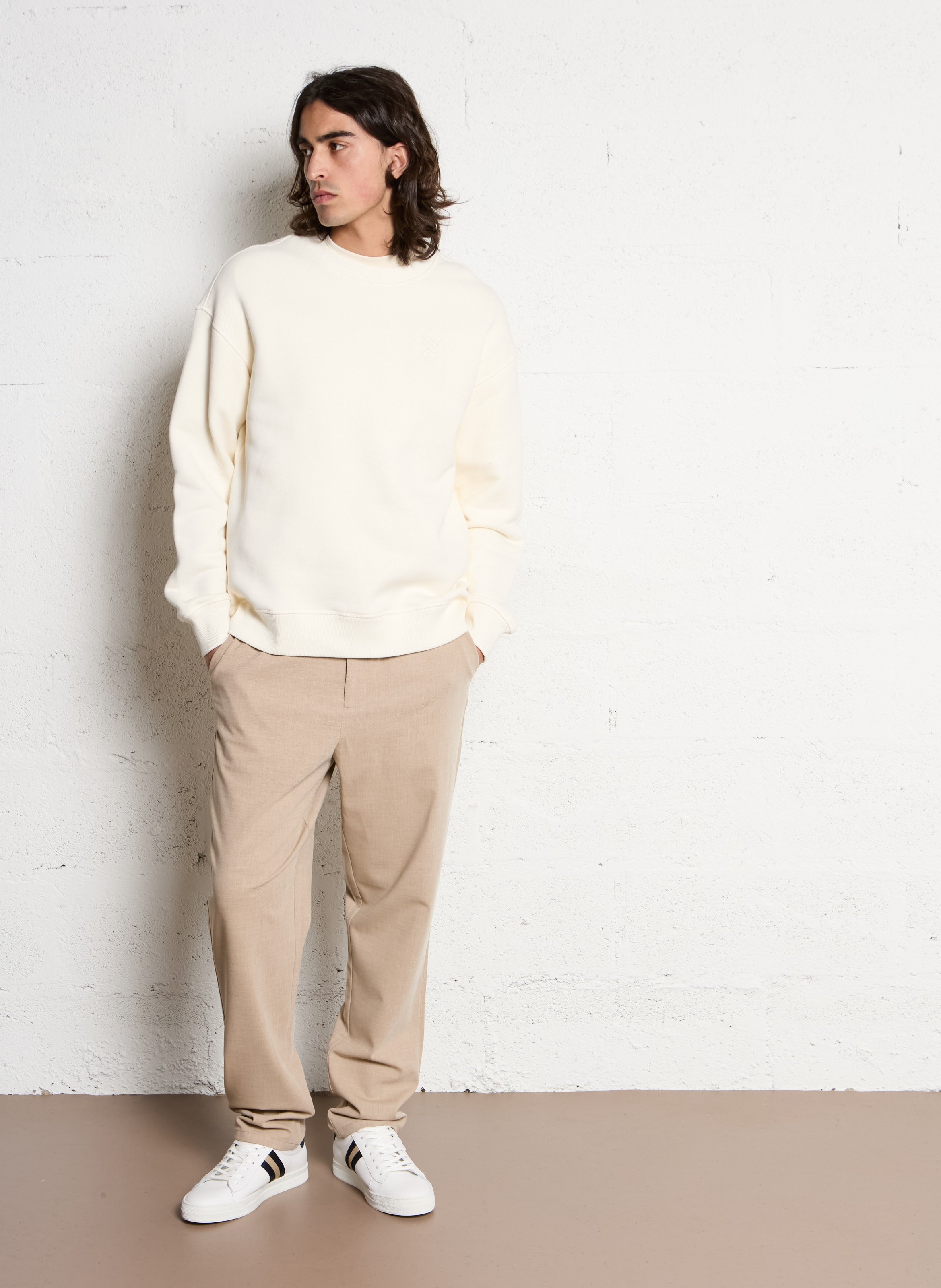 Sweat droit à broderie logo en coton bio KNOWLEDGE COTTON APPAREL Blanc