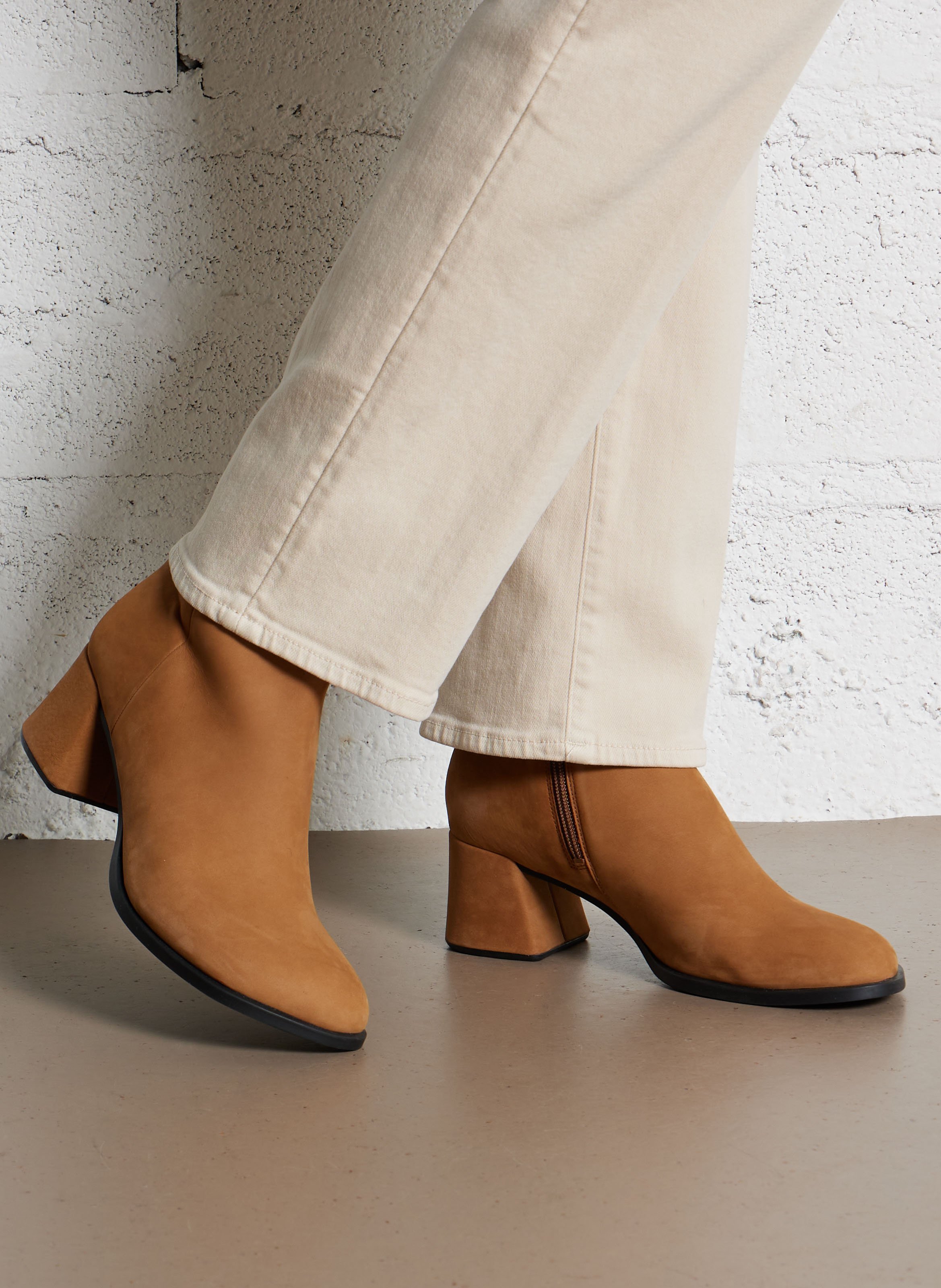 Bottines à talons unies en cuir CAMPER Marron