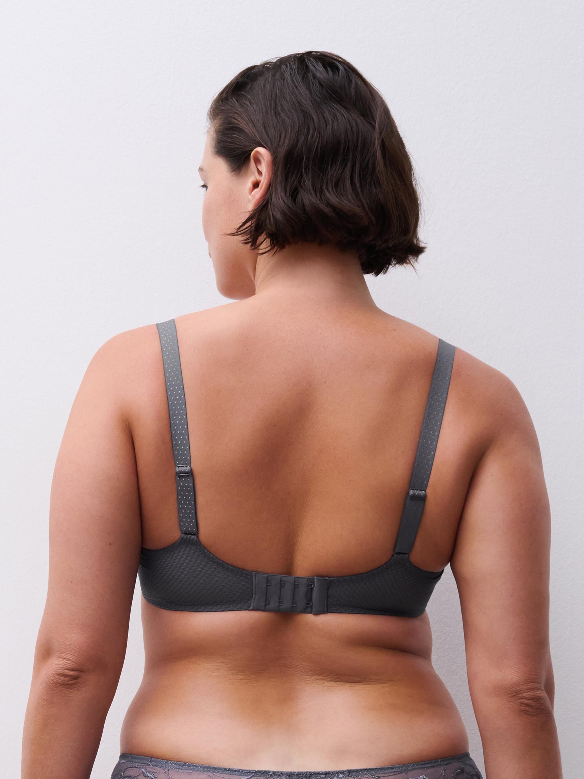 Memory foam balcony bra with floral embroidery CHANTELLE Grey