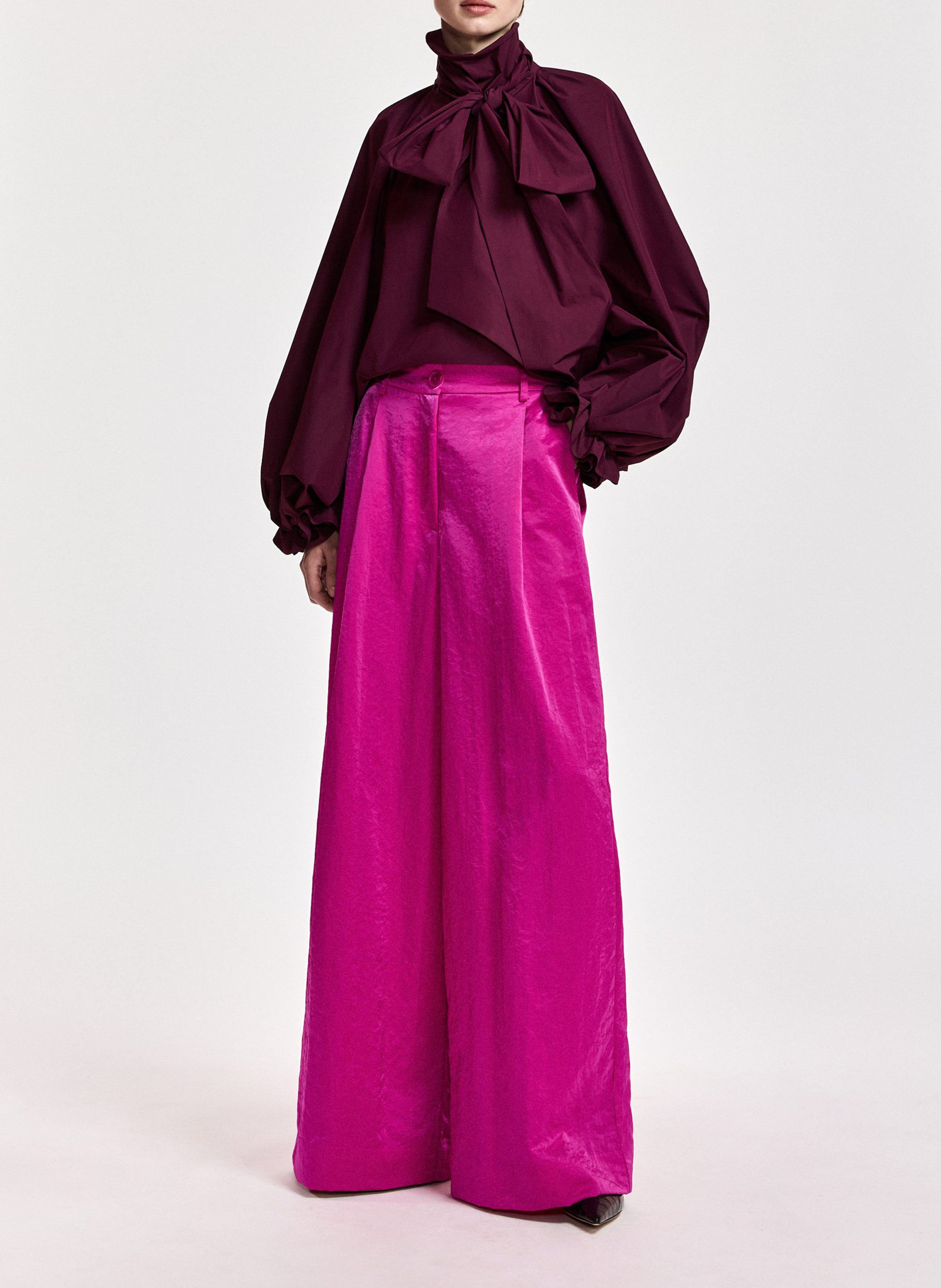 Loose blouse with Lavallière collar ESSENTIEL ANTWERP Red