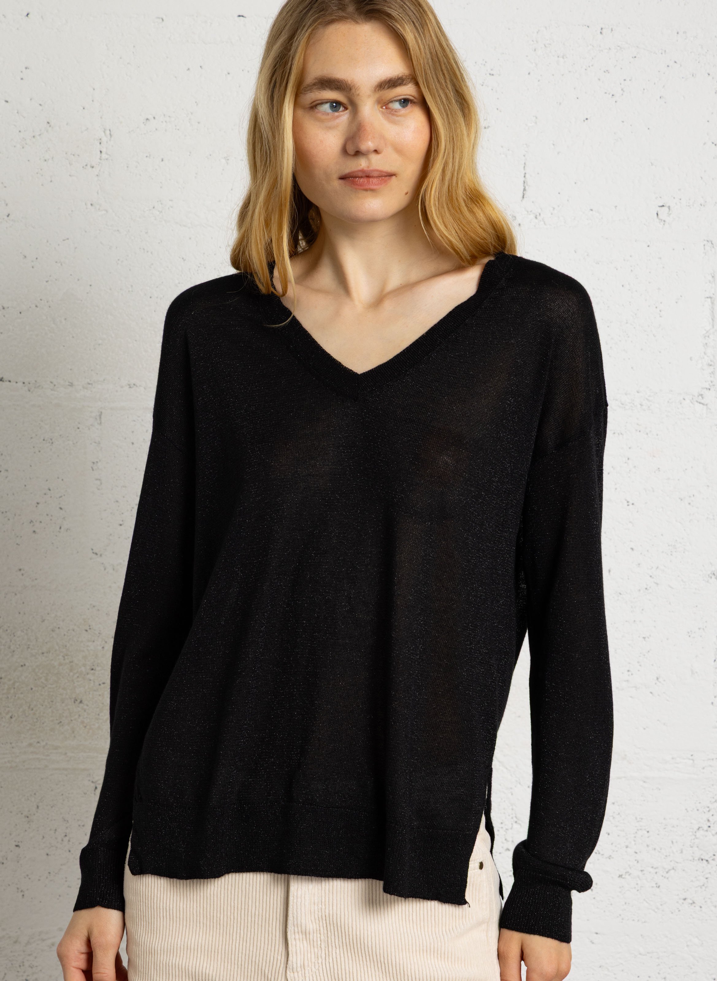 Straight Long-Sleeved Top in Fine Knit LA PETITE ETOILE