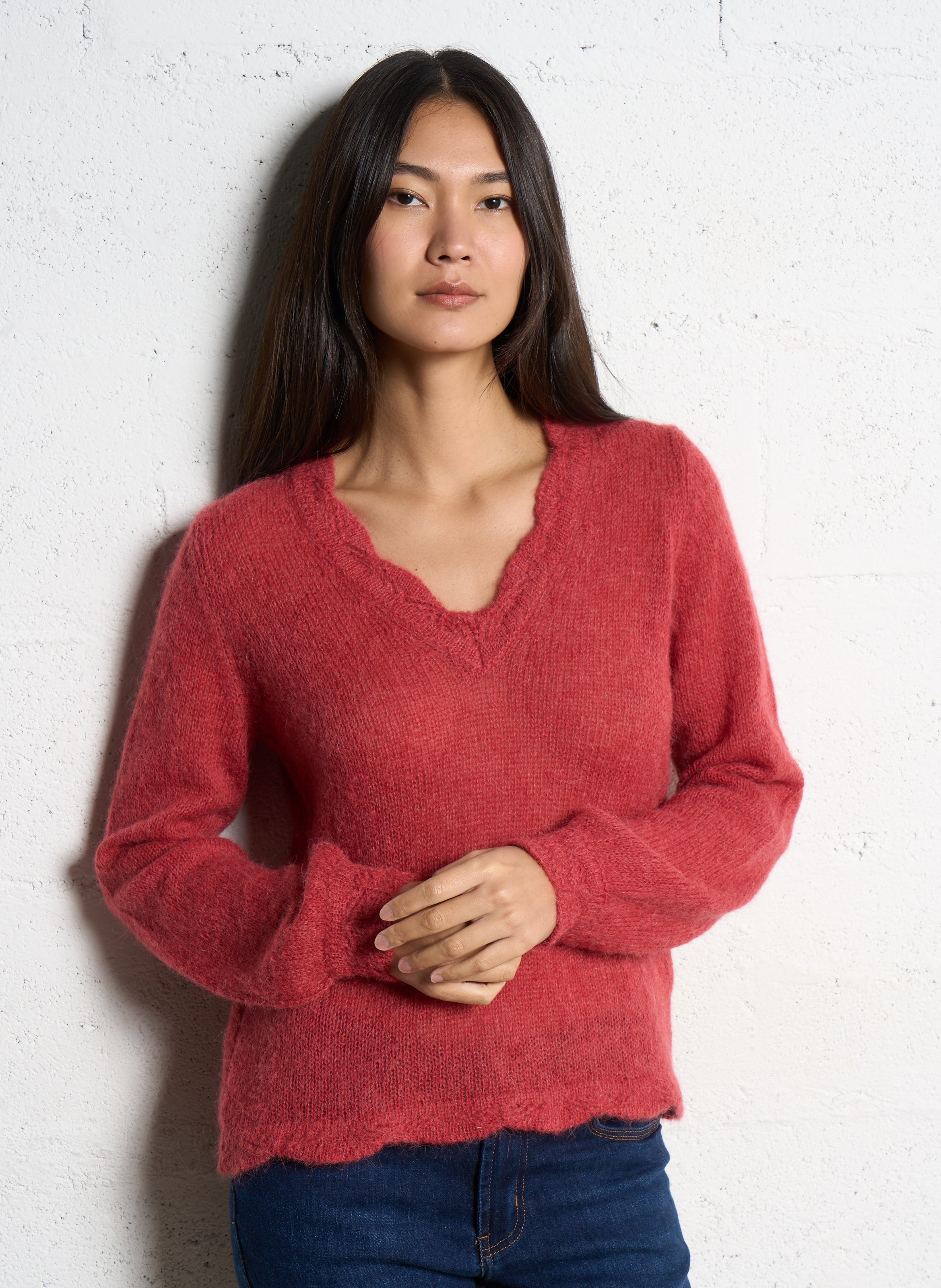 Pull droit col V en laine mélangée SUD EXPRESS Rouge