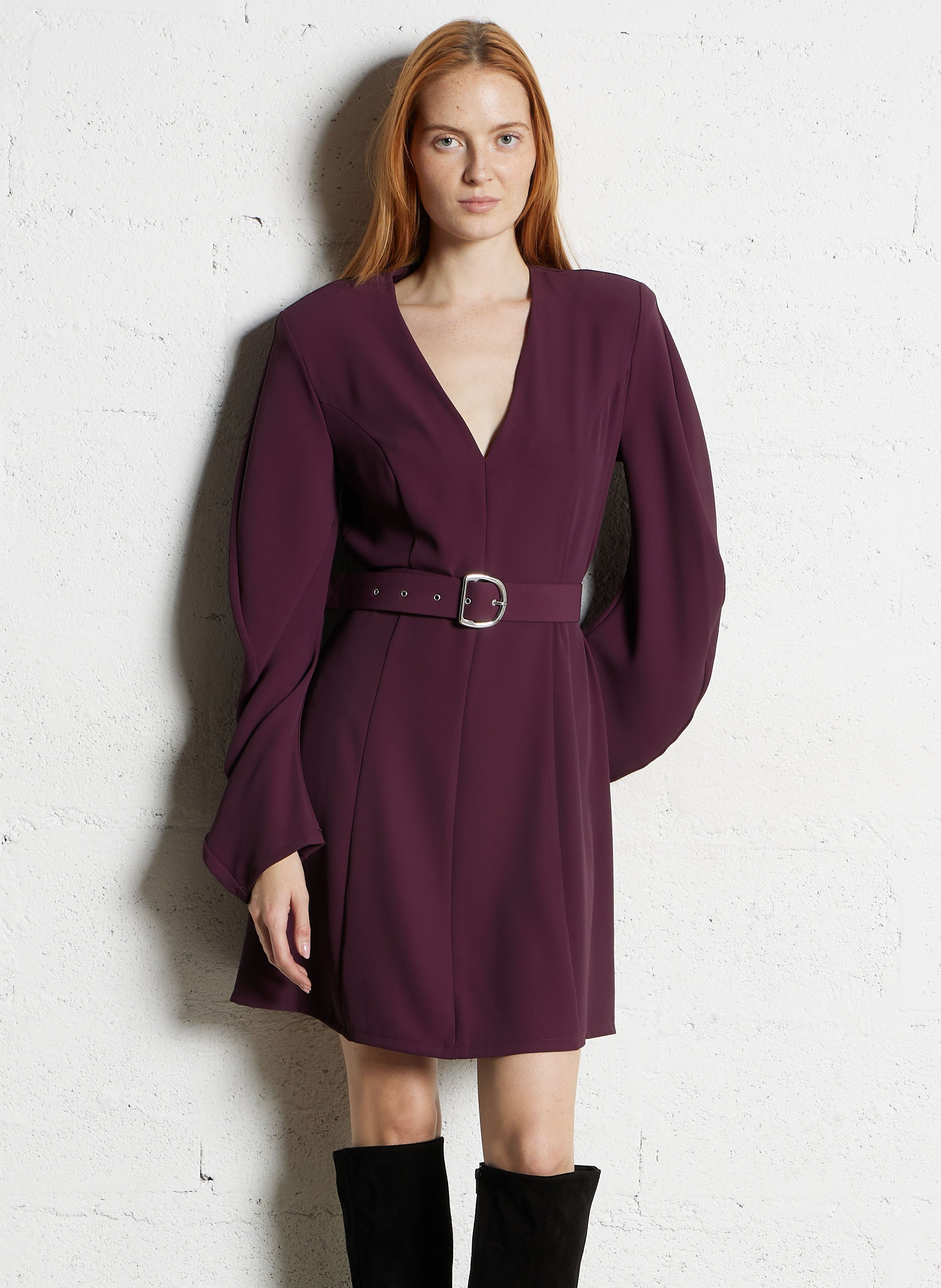 Robe courte ajustée col V IMPERIAL Violet