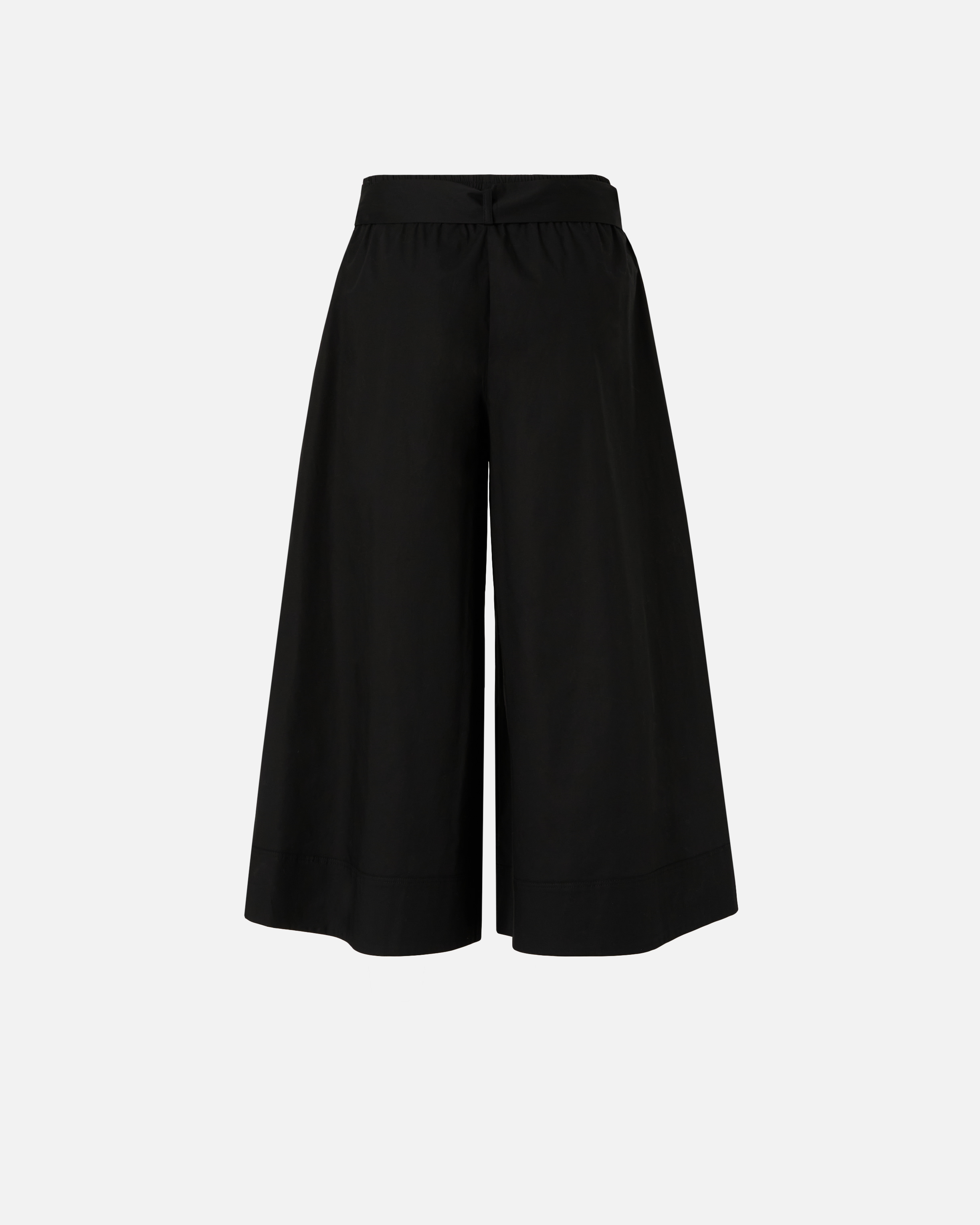 Long Bermuda shorts with love birds buckle. PINKO Black