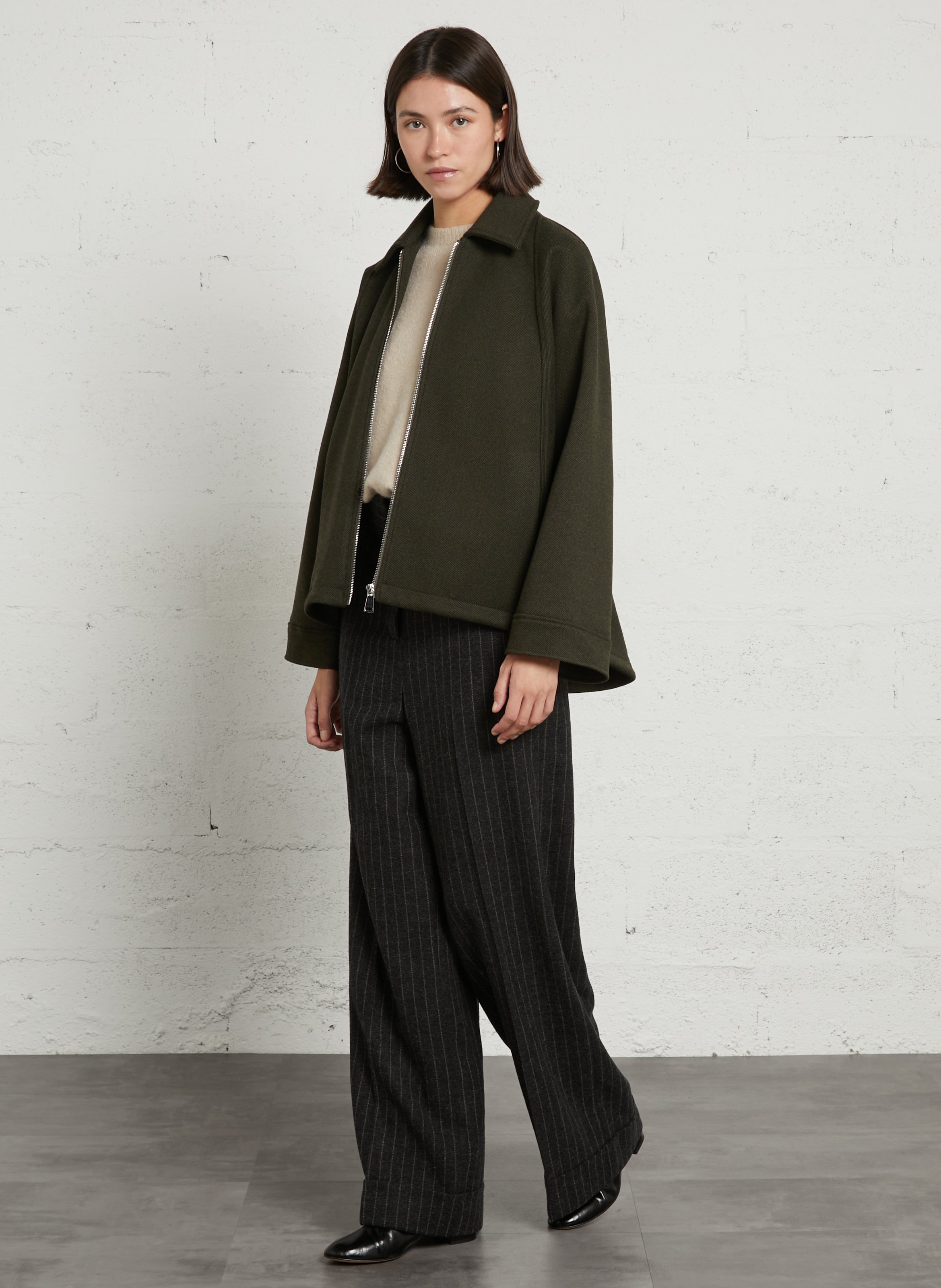 Loose-fitting plain zip-up jacket PLEASE Green