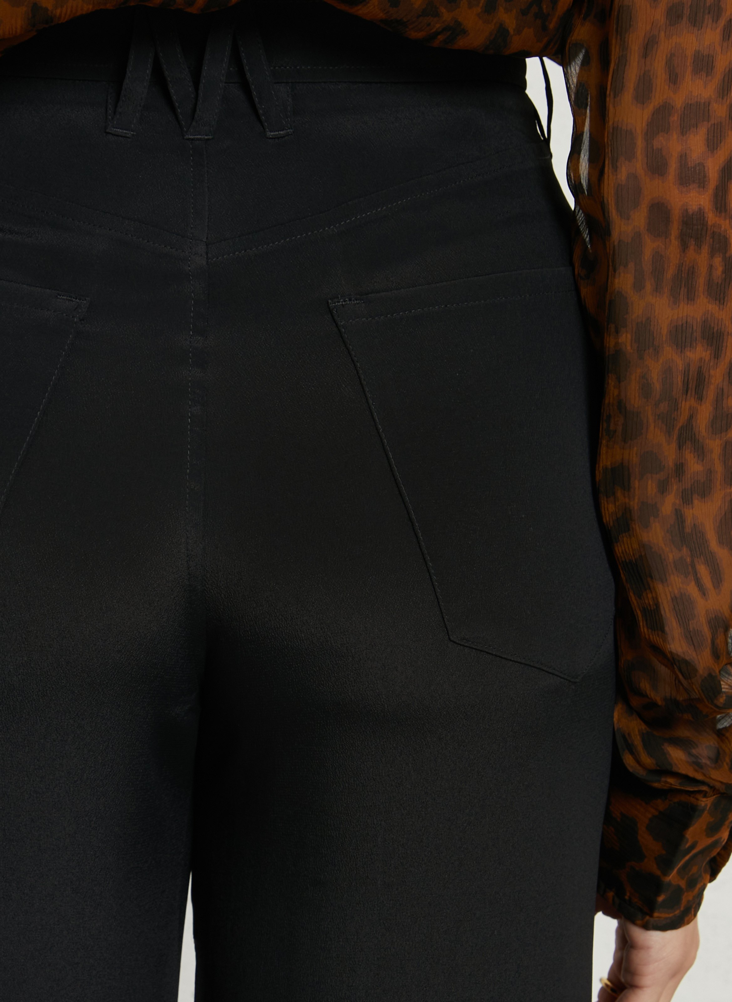 Wide-leg five-pocket trousers MOMONI Black