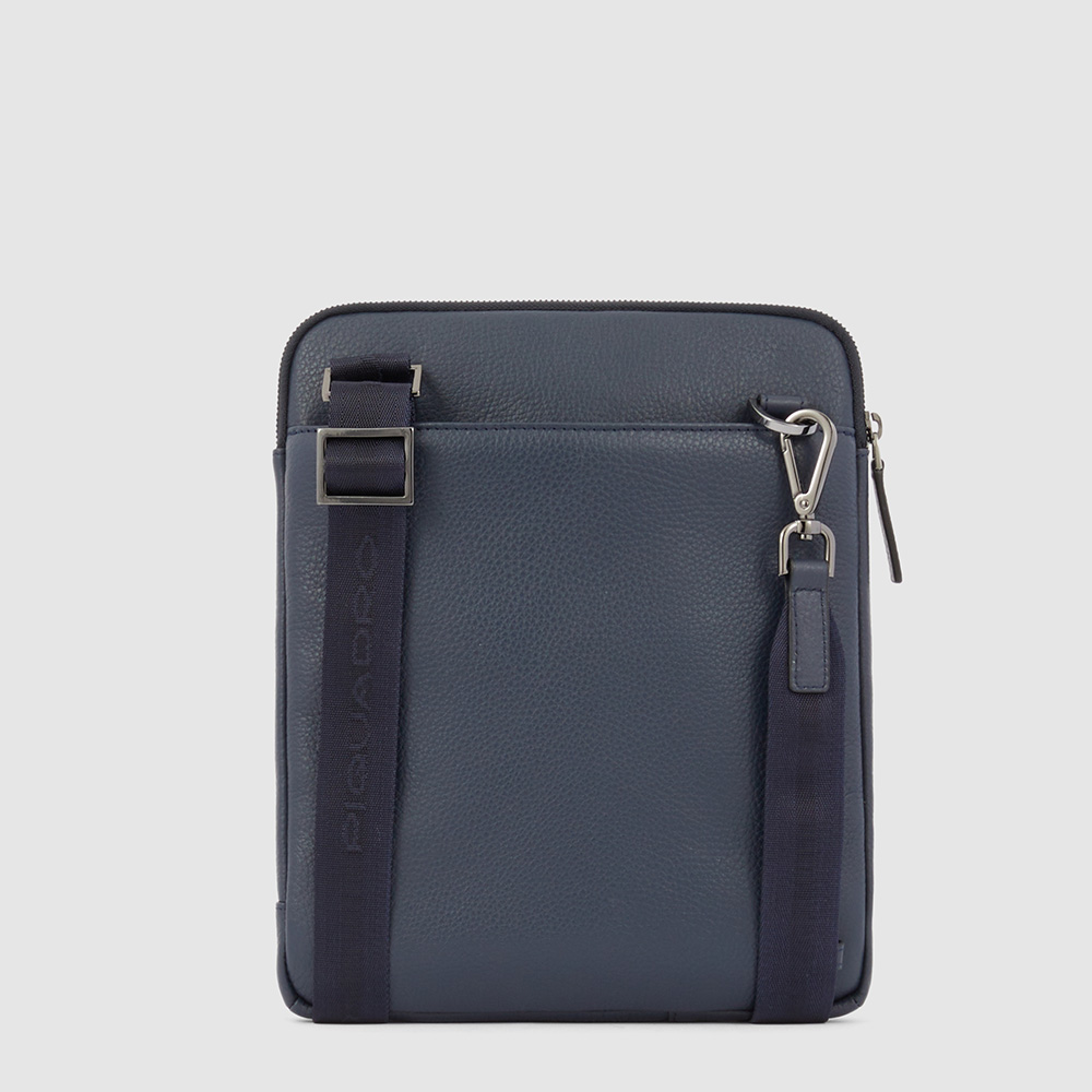 Leather bag PIQUADRO Blue