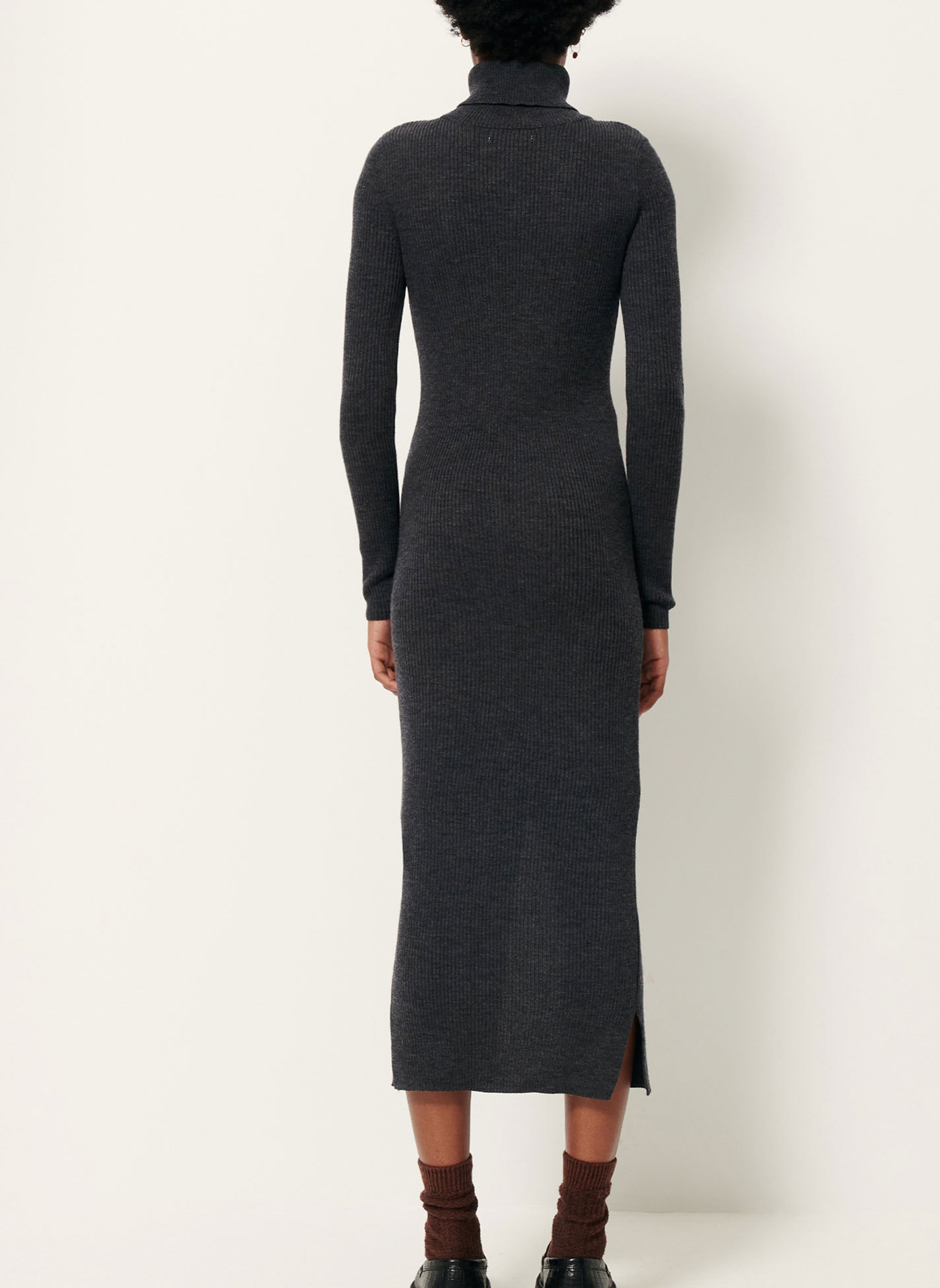 Robe longue col montant en laine mérinos côtelée SESSUN Gris