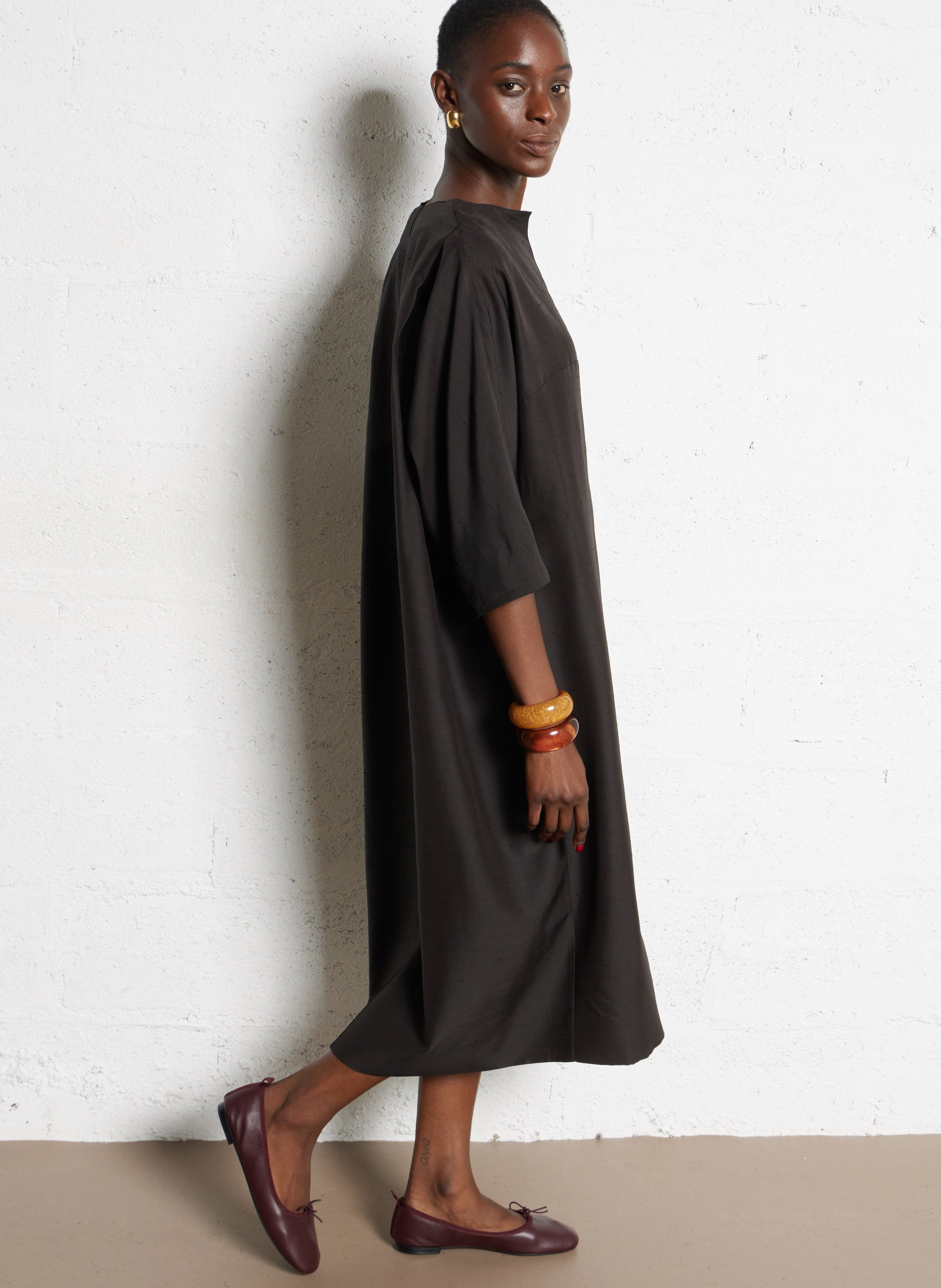 Midi dress with Tunisian collar in blended linen. SOEUR Black