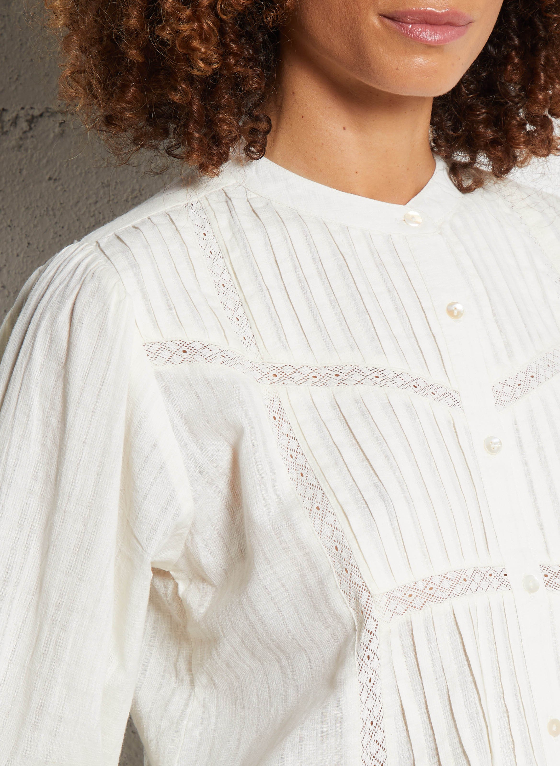 Round-neck cotton blouse MAISON HOTEL White