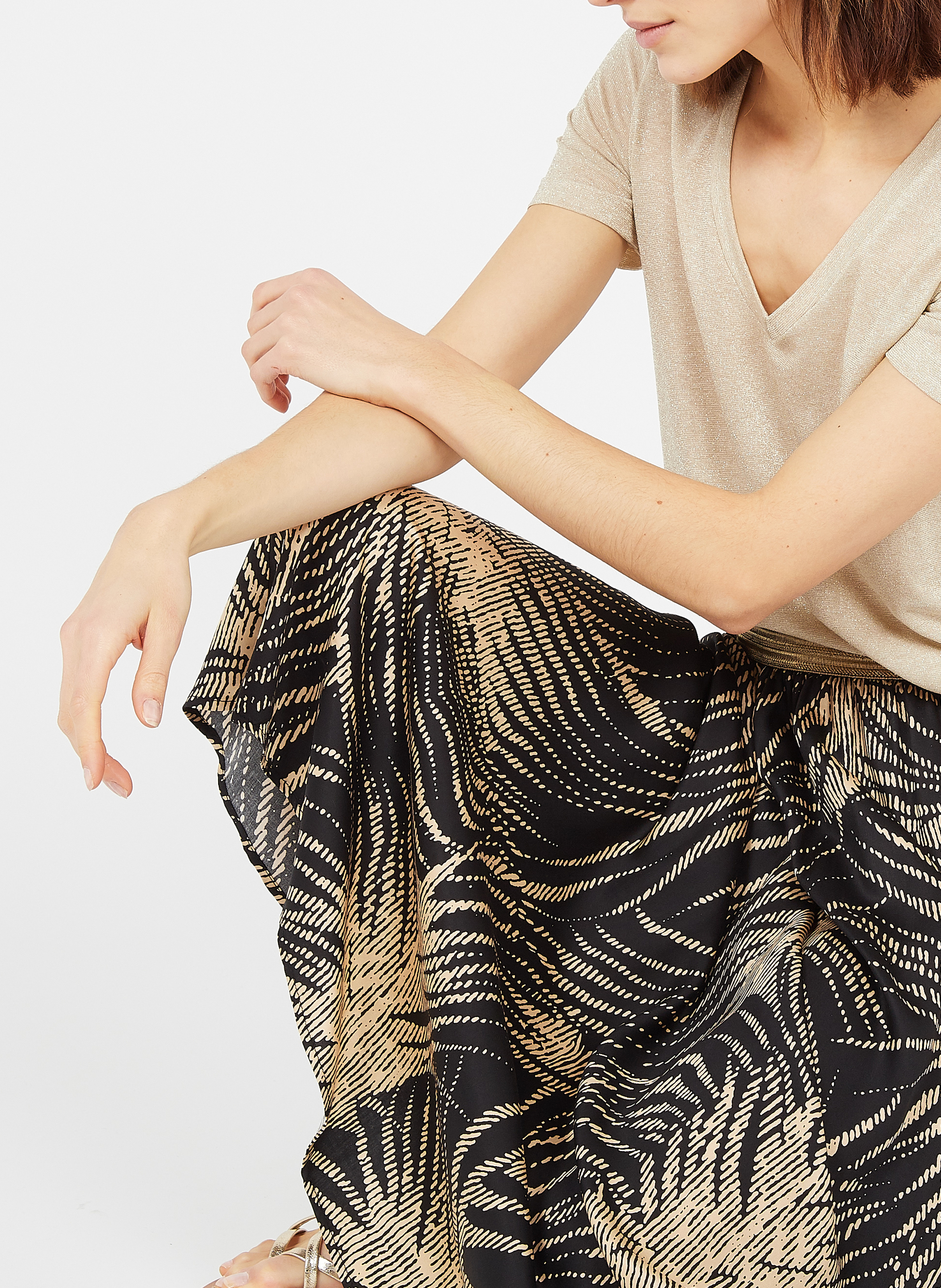 T-shirt col V en fibres métallisées PLEASE Doré