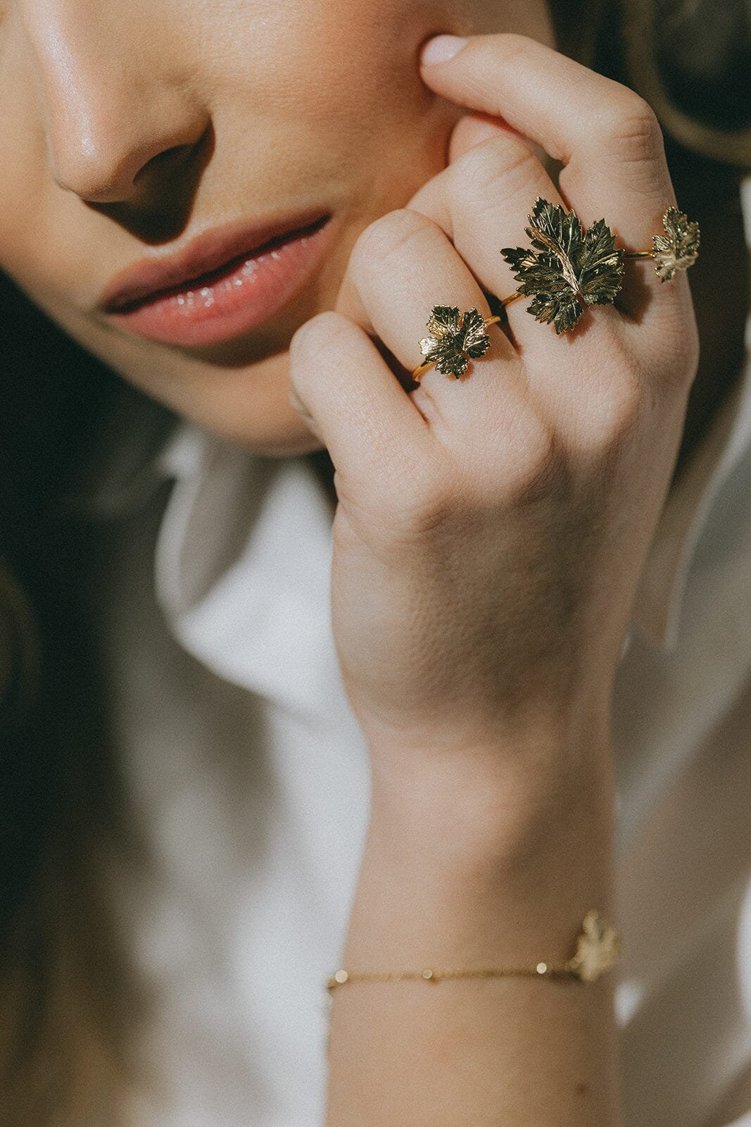 Maxi gold leaf ring in fine gold Golden
