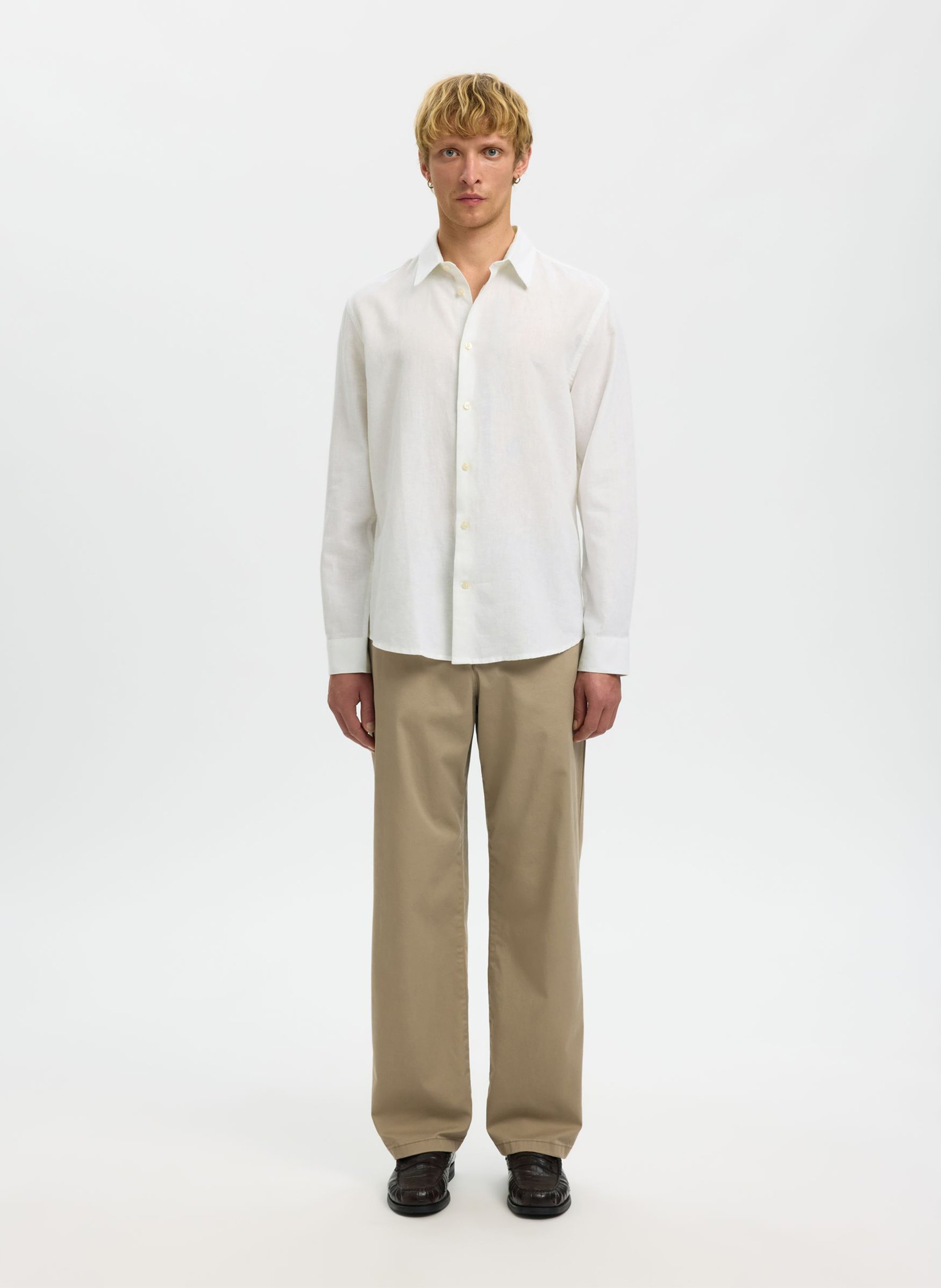 Straight classic collar shirt in linen and cotton blend SELECTED White