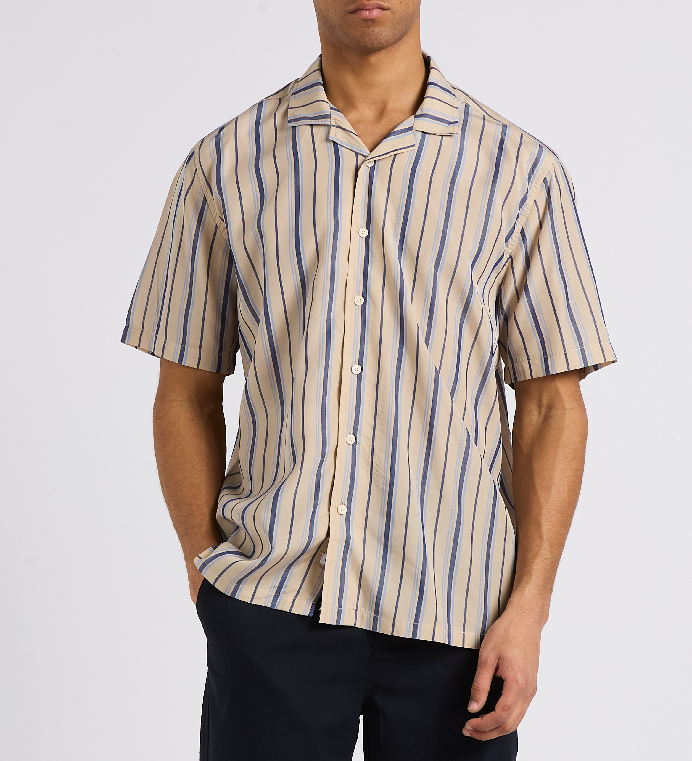 Gestreept, regular fit overhemd met reverskraag MINIMUM Veelkleurig