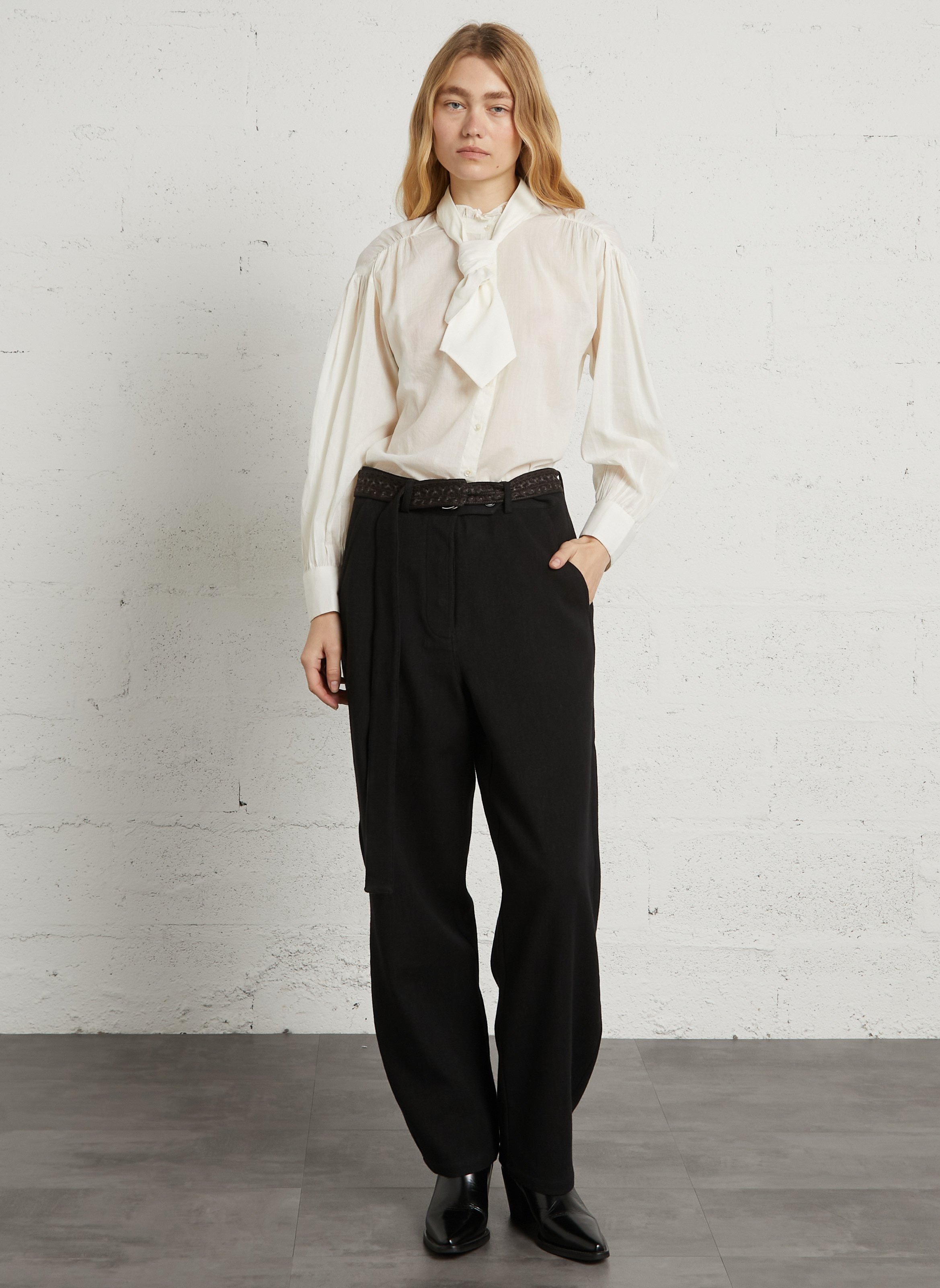 Loose-fitting cotton blouse with lavallière collar ANTIK BATIK White