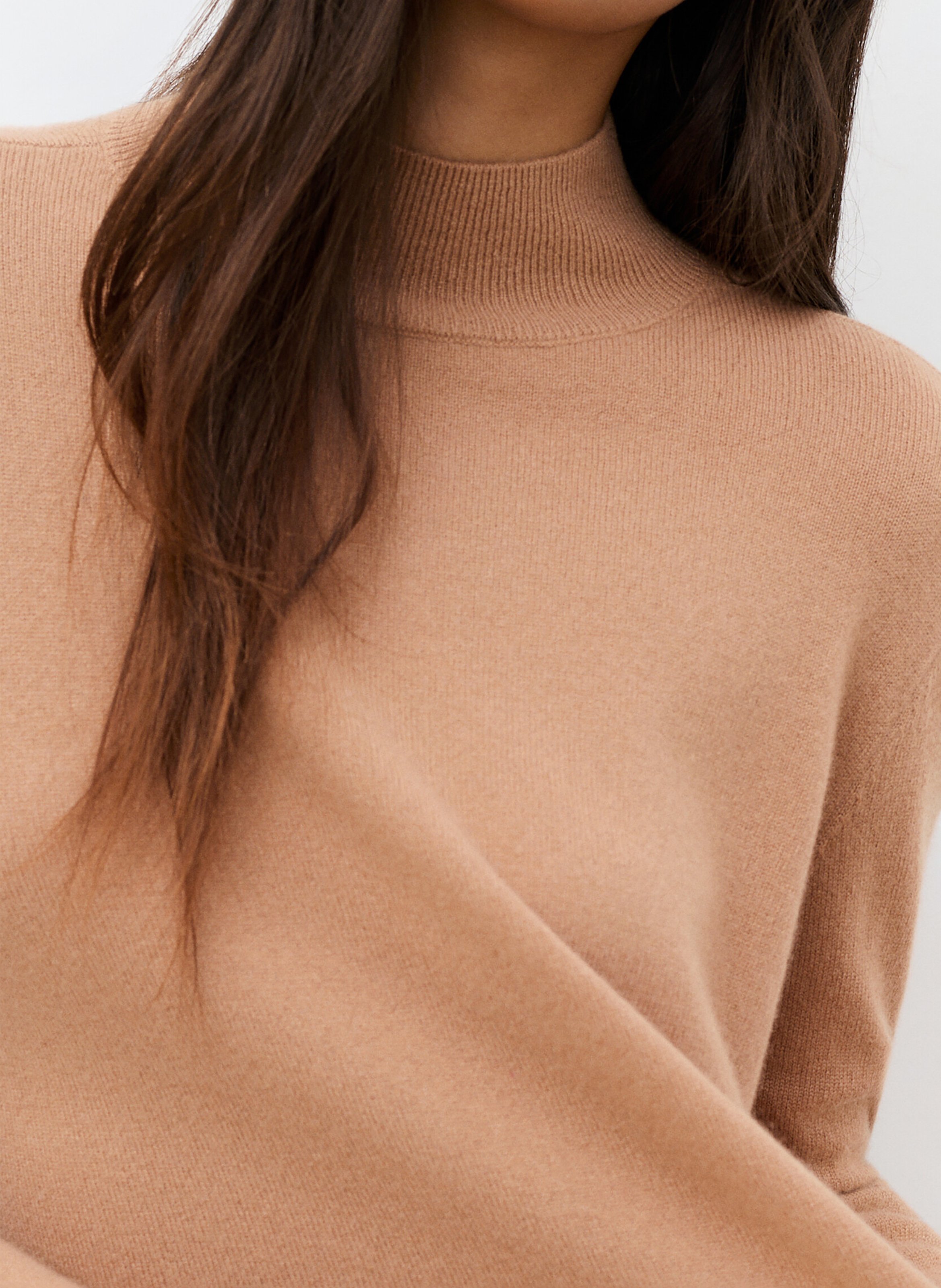Gerade geschnittener Kaschmirpullover mit Stehkragen | Braun CAROLL Damen