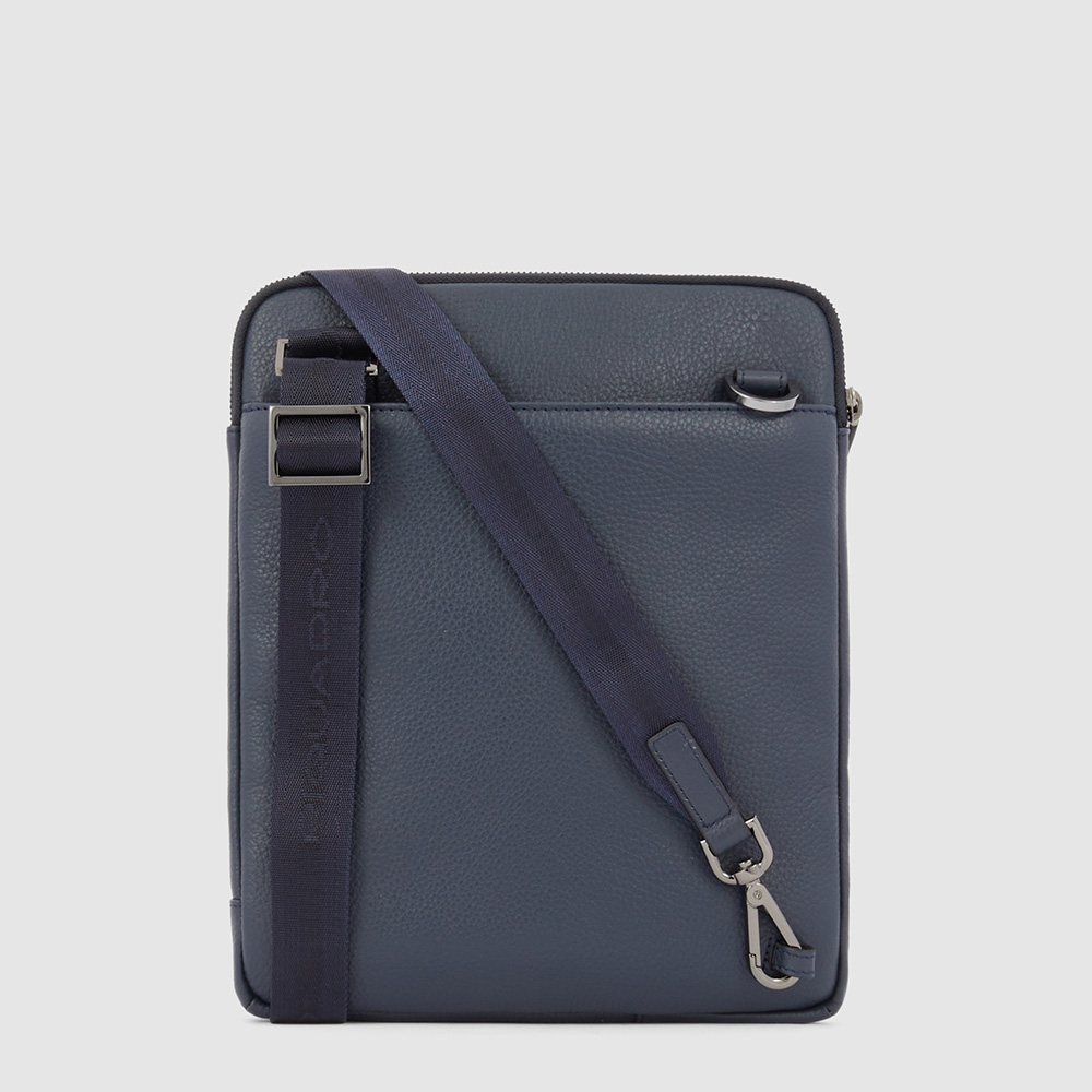 Leather bag PIQUADRO Blue