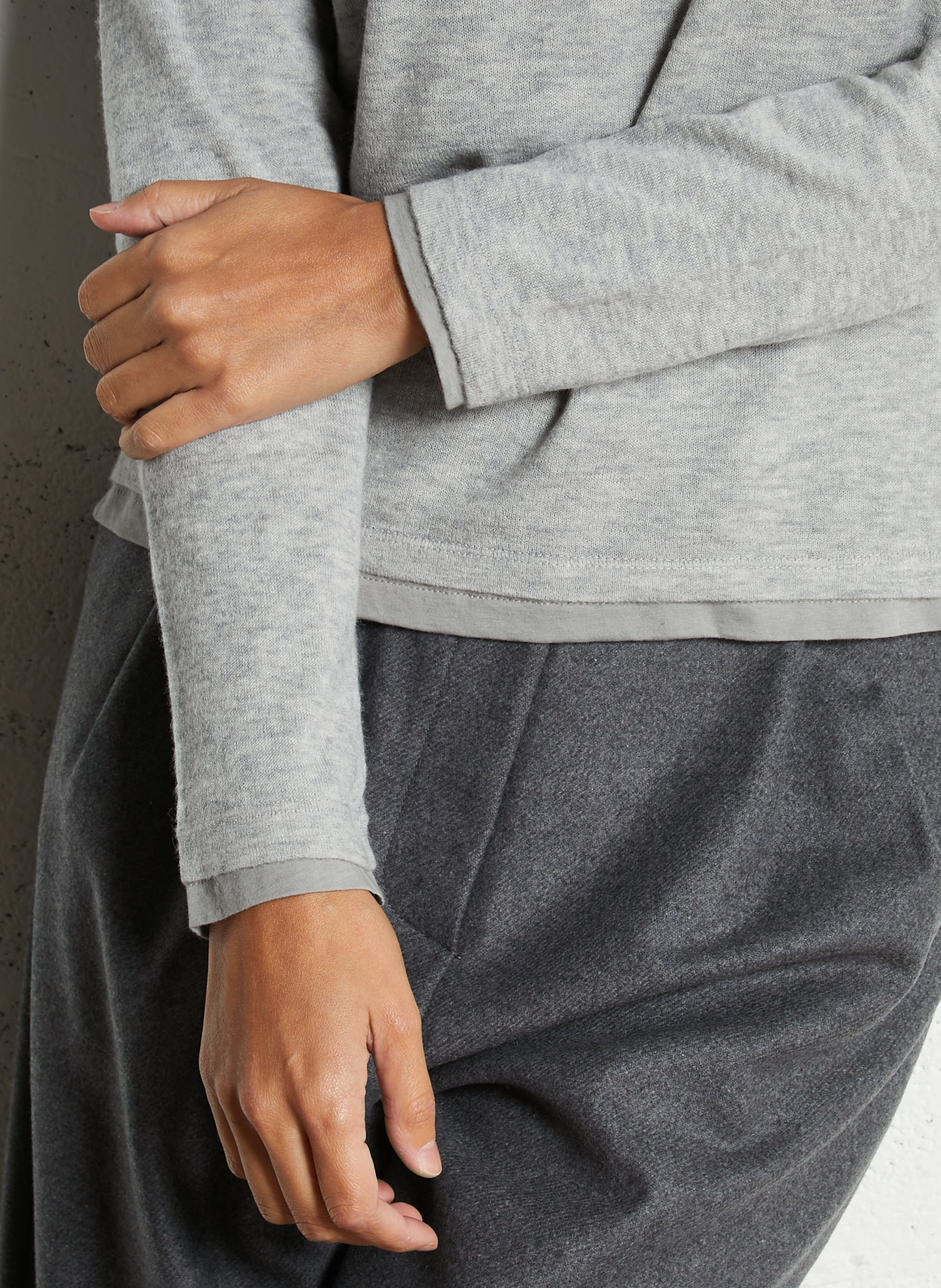 Cashmere round neck straight top MAJESTIC FILATURES Grey