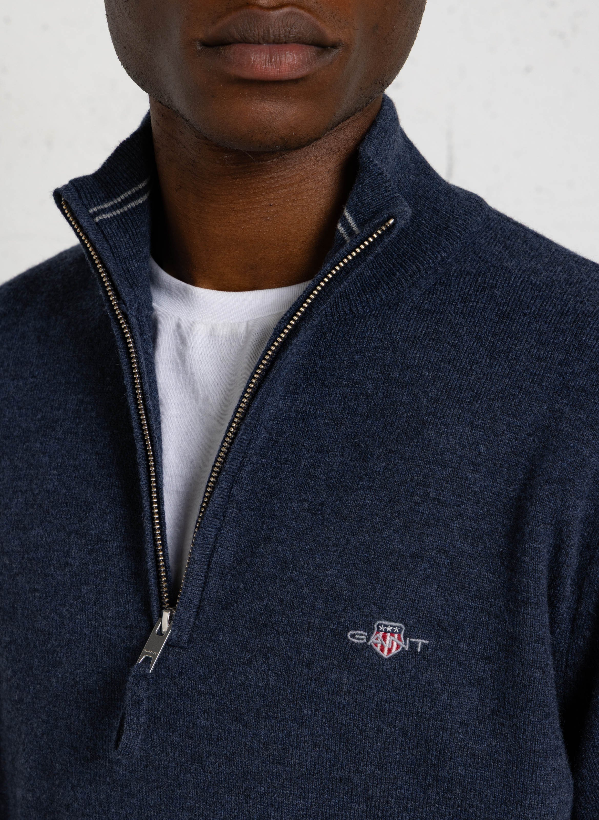 Pull droit col montant zippé en laine GANT Bleu