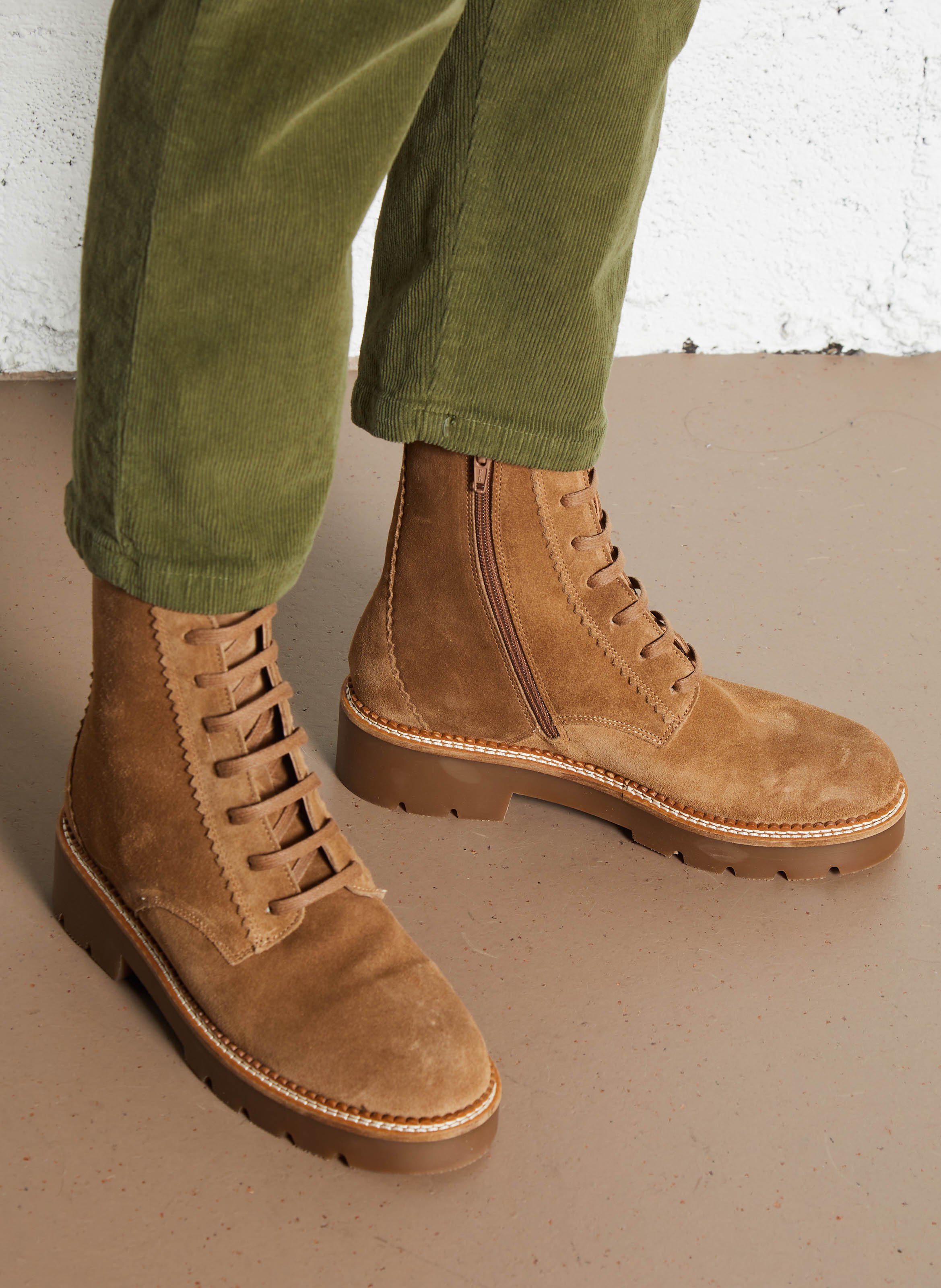 Boots à lacets en cuir velours MELLOW YELLOW Beige