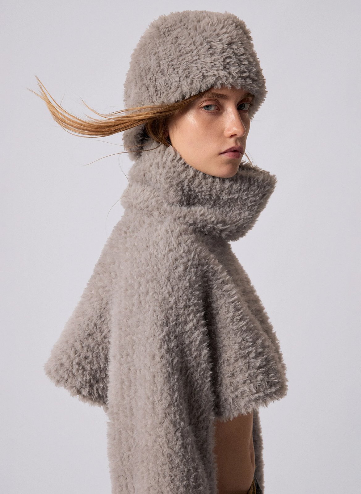 Pack pull crop et bonnet DESIGUAL Noir