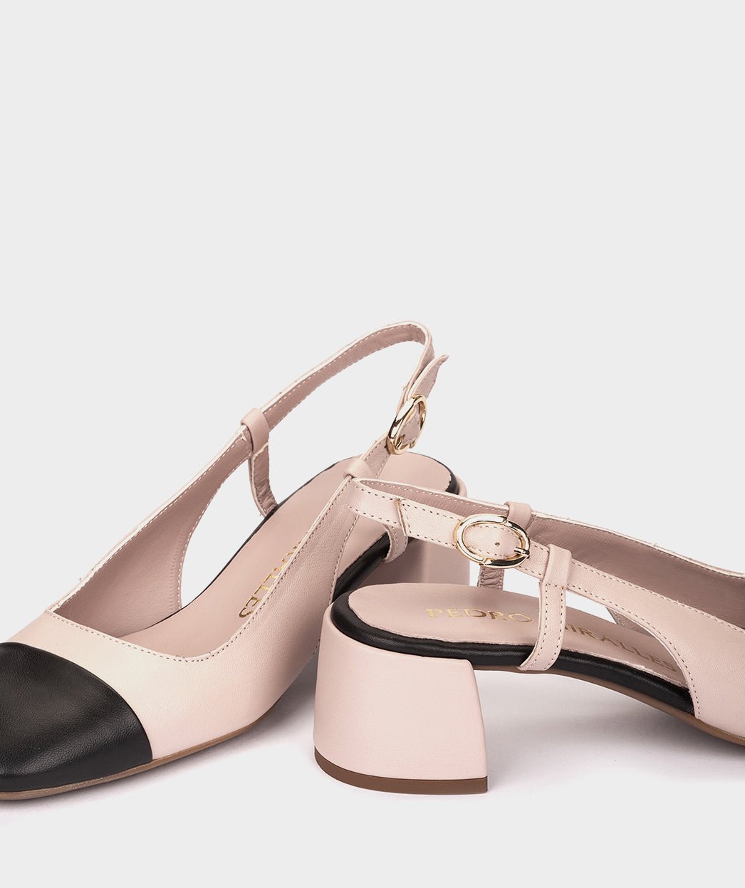 <p>Blush pink leather high heels.</p> PEDRO MIRALLES Pink