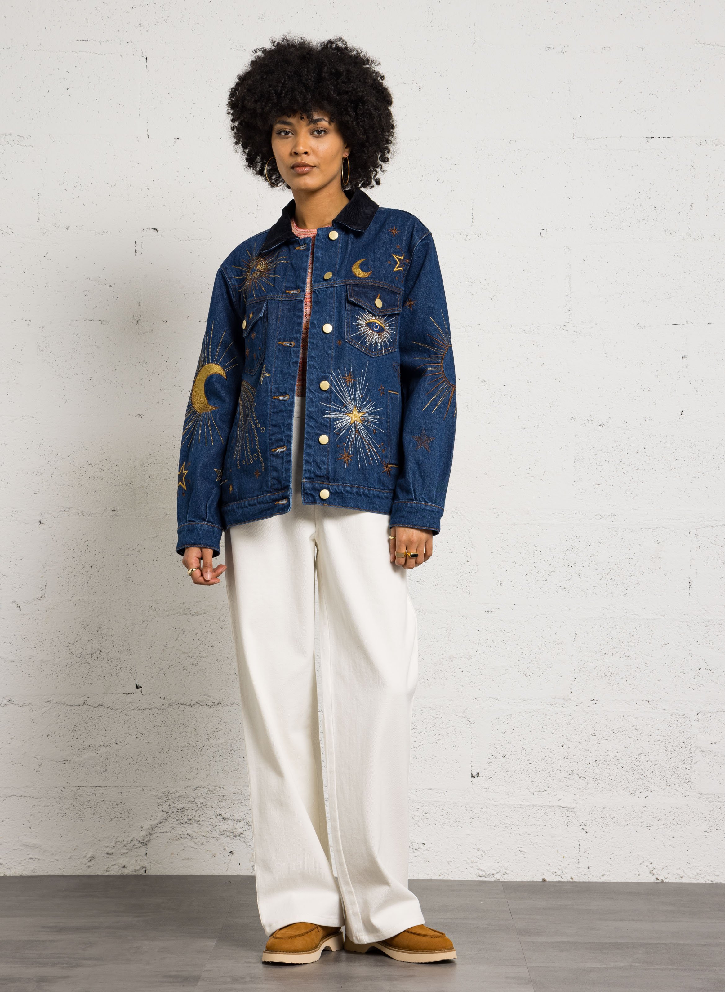 Bestickte Jeansjacke LA PETITE ETOILE Jeans ohne Waschung