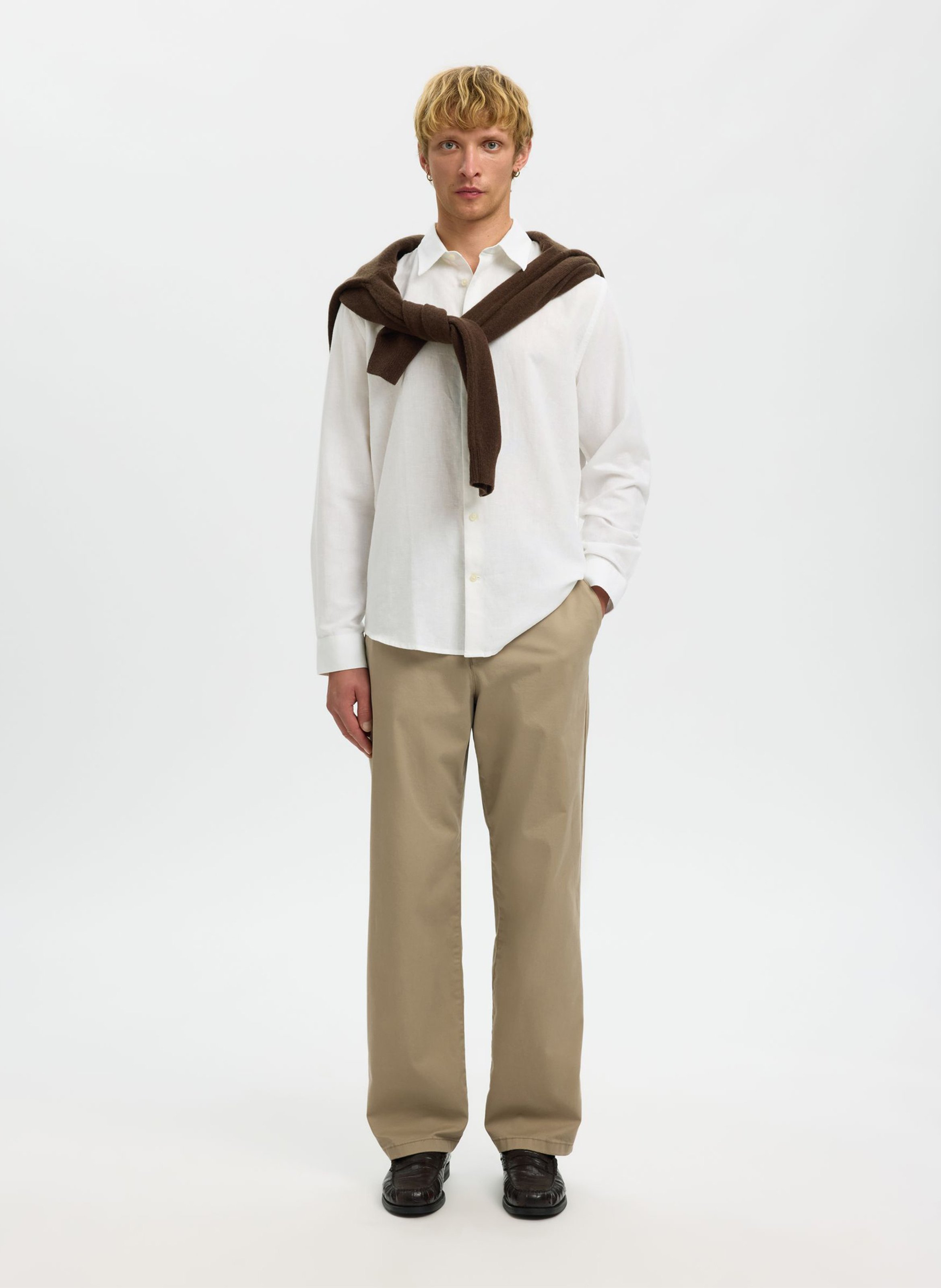 Straight classic collar shirt in linen and cotton blend SELECTED White