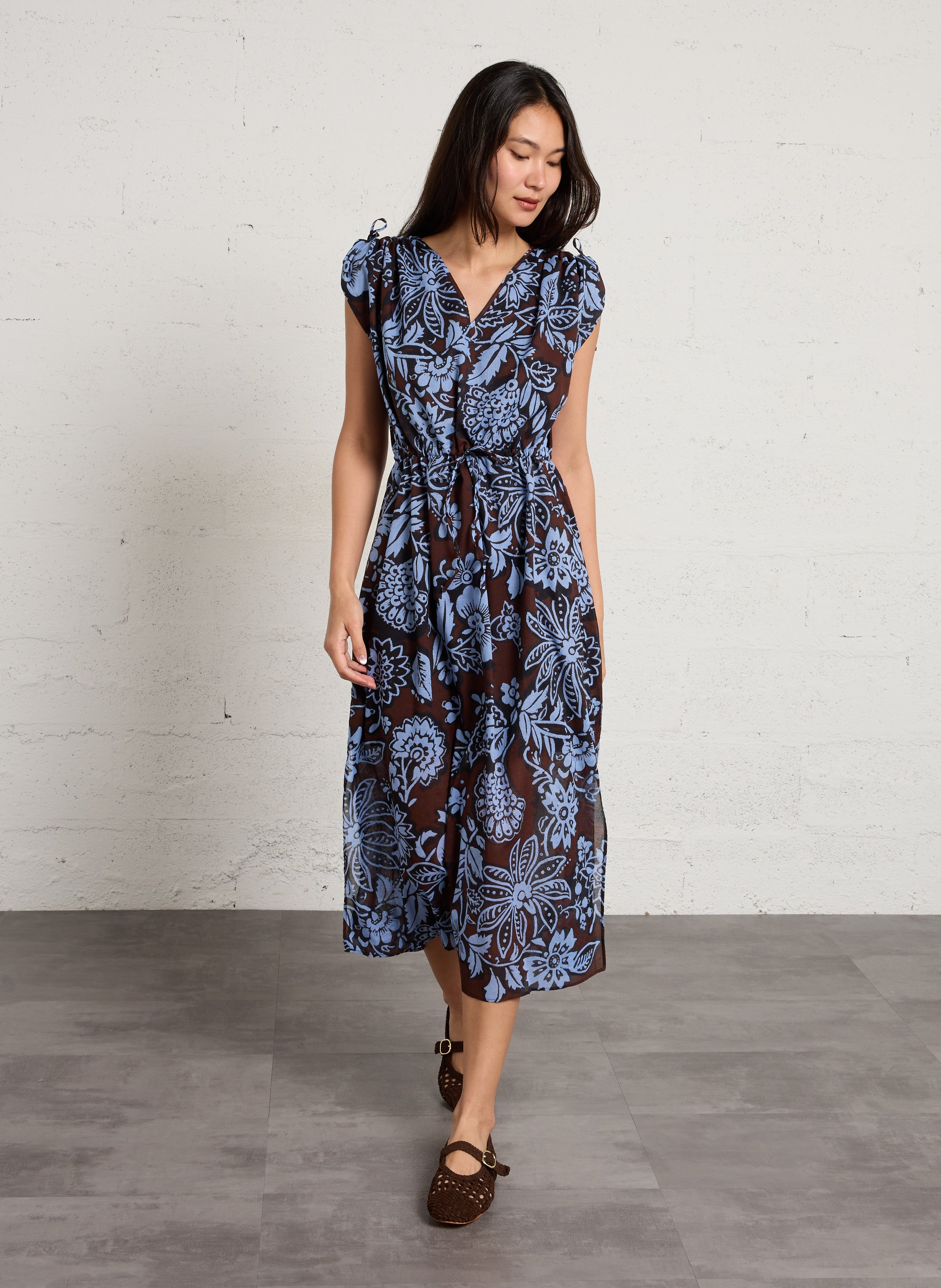 Langes Kleid mit V-Ausschnitt und Print SUD EXPRESS Braun