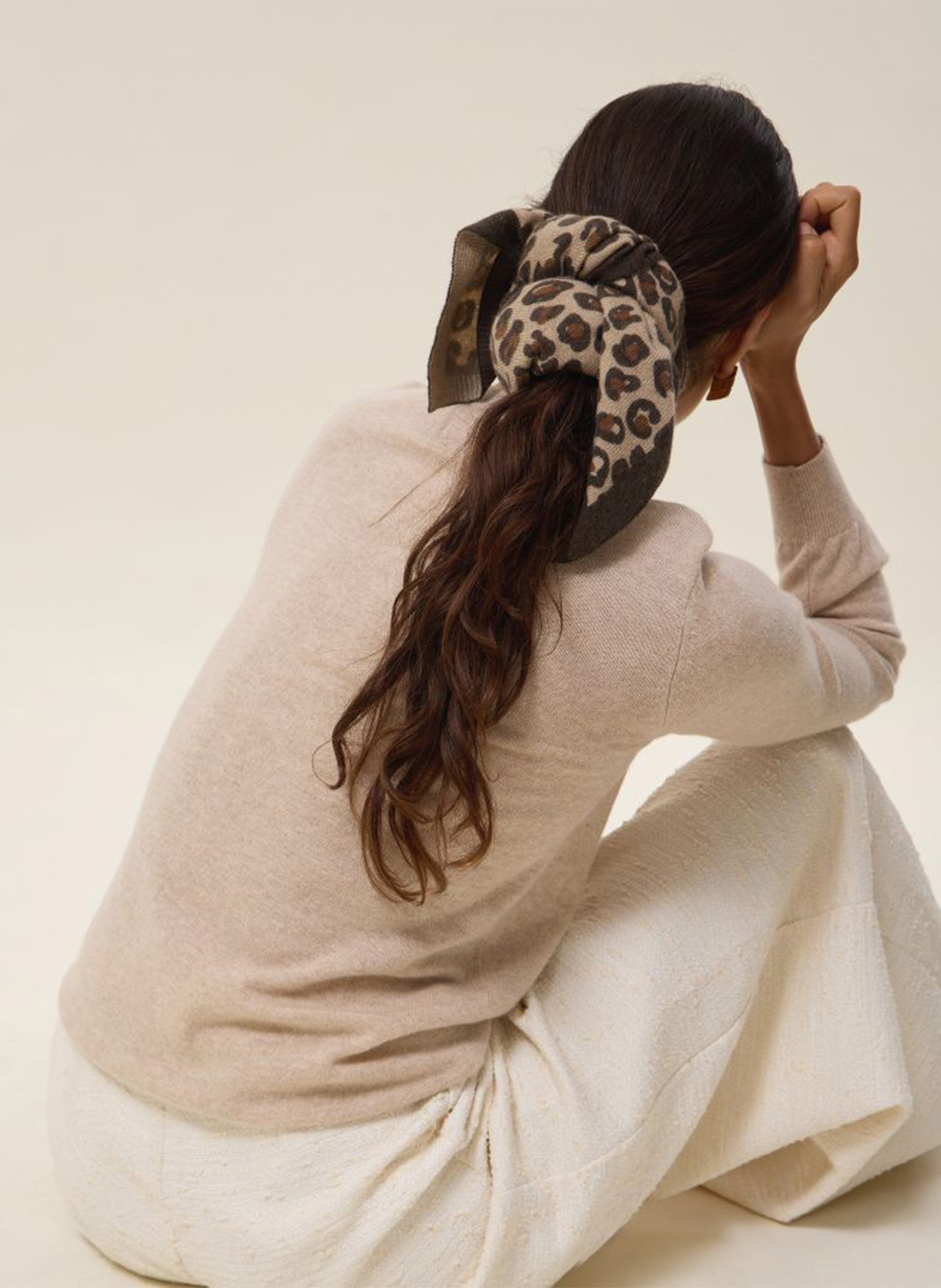 Foulard imprimé animal en cachemire HIRCUS Beige