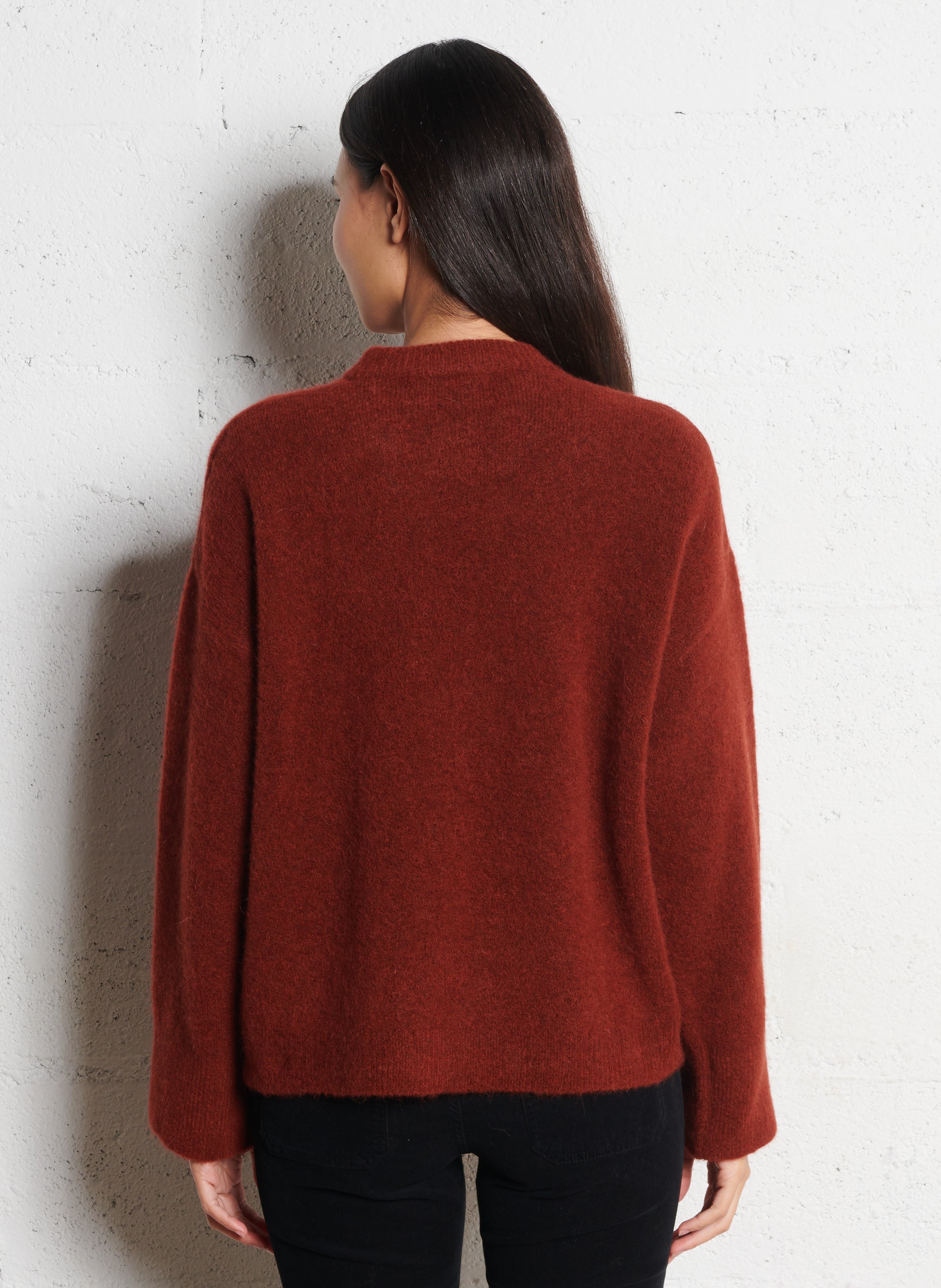 Oversized round neck sweater in blended baby alpaca wool. BELLEPIECE Yellow