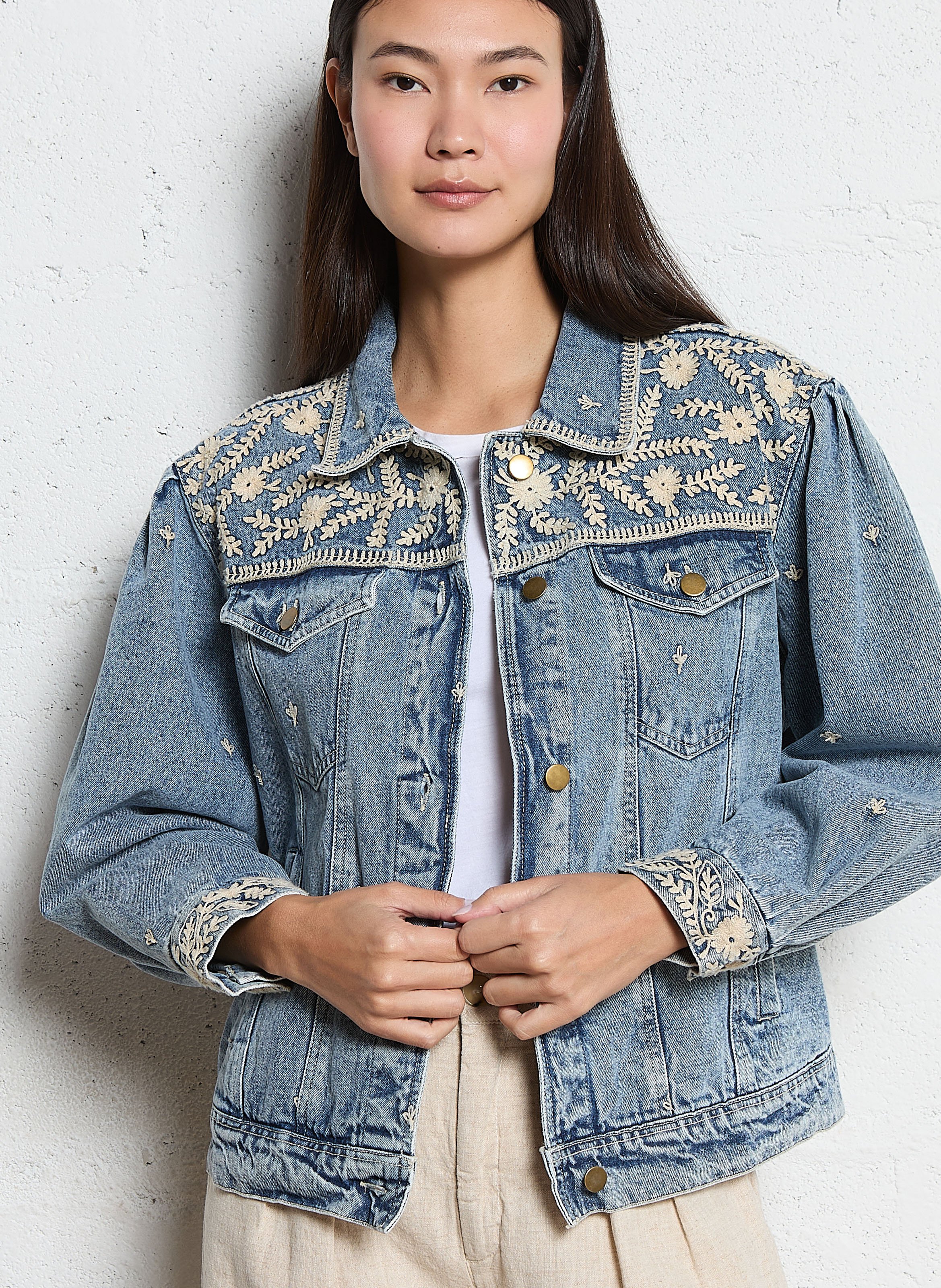 Gerade geschnittene Jeansjacke mit Stickerei MAISON HOTEL Blau