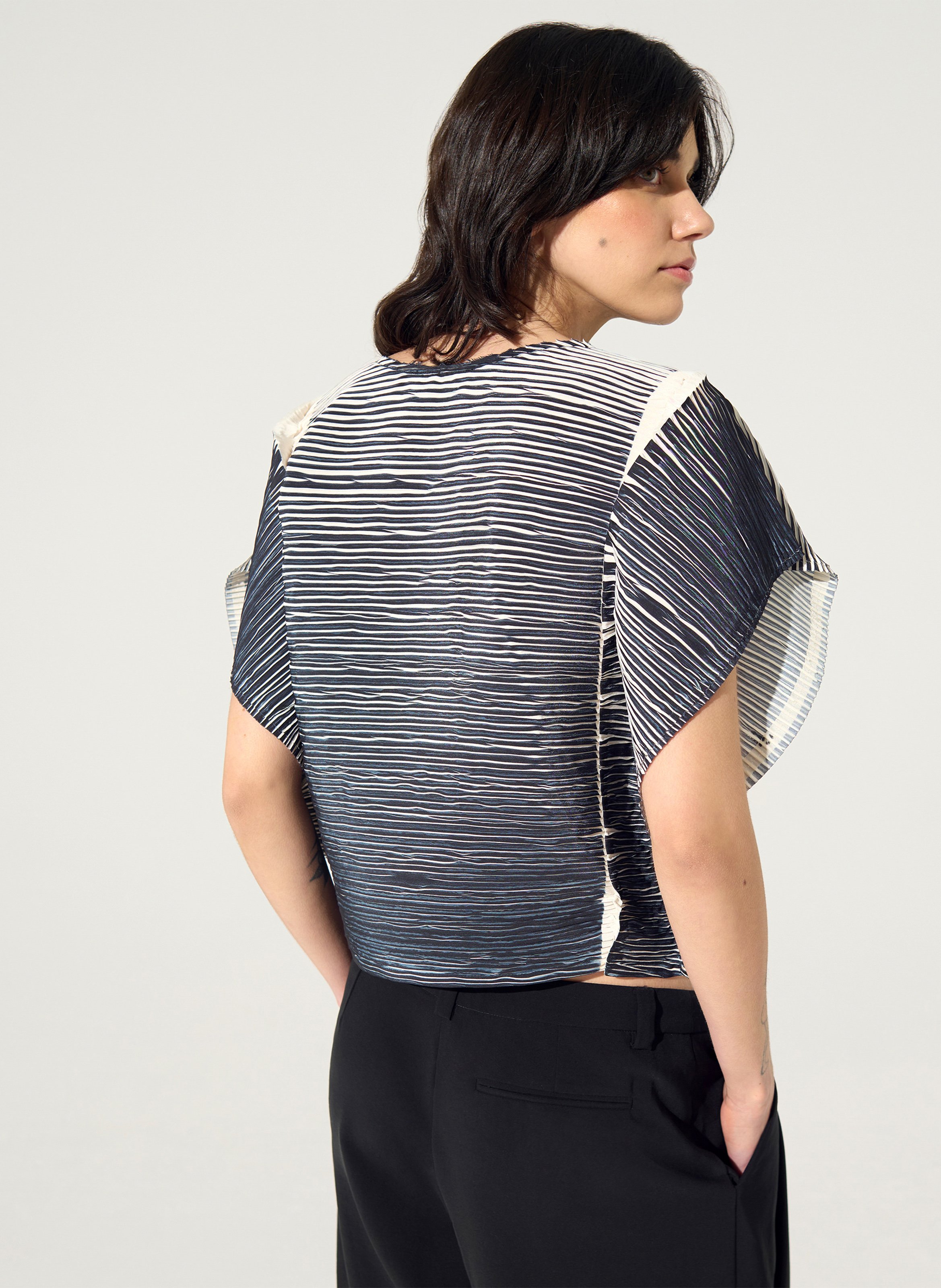 Oversize-Top mit Rundhalsausschnitt und Print COTELAC Schwarz