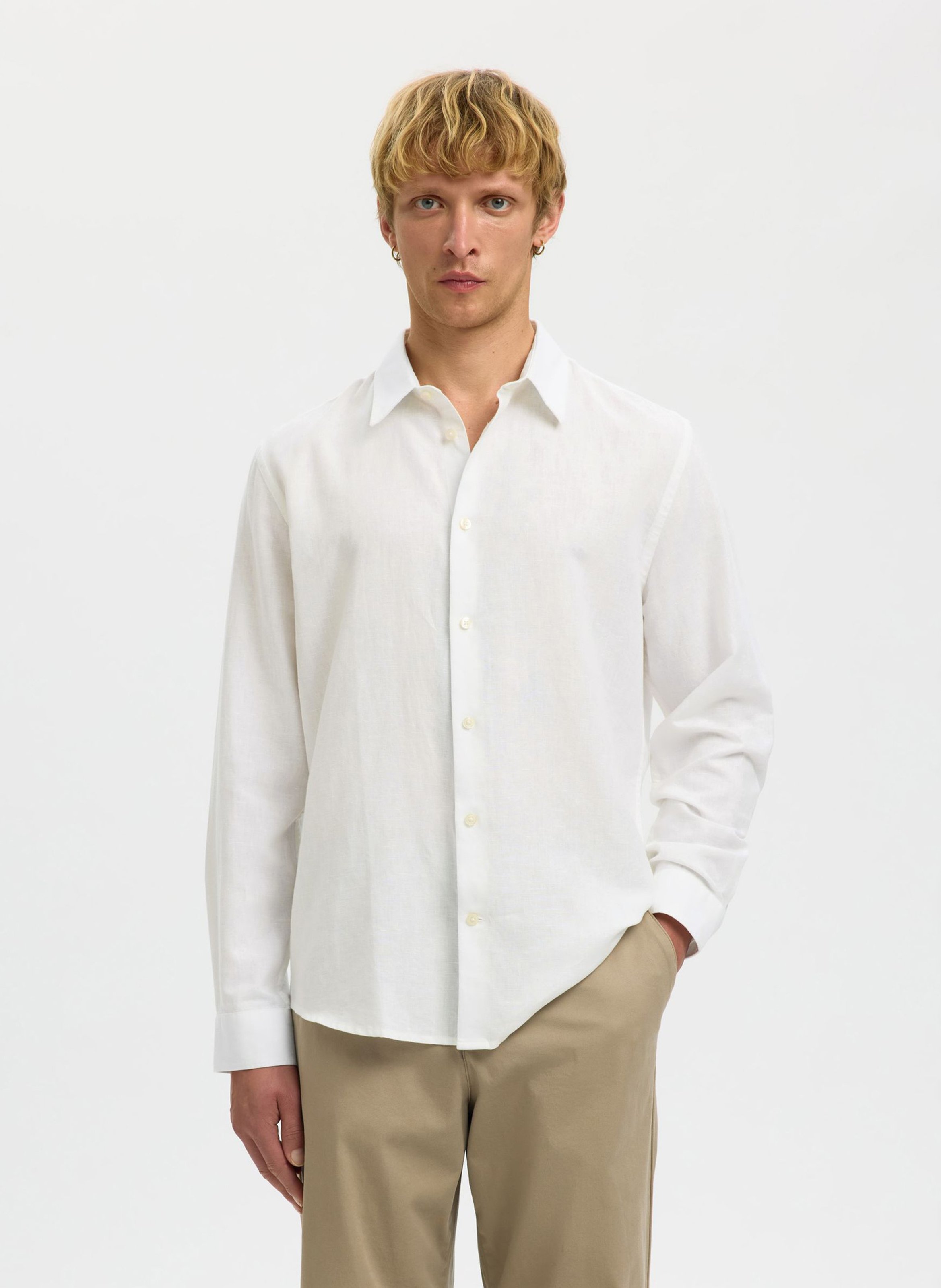 Straight classic collar shirt in linen and cotton blend SELECTED White