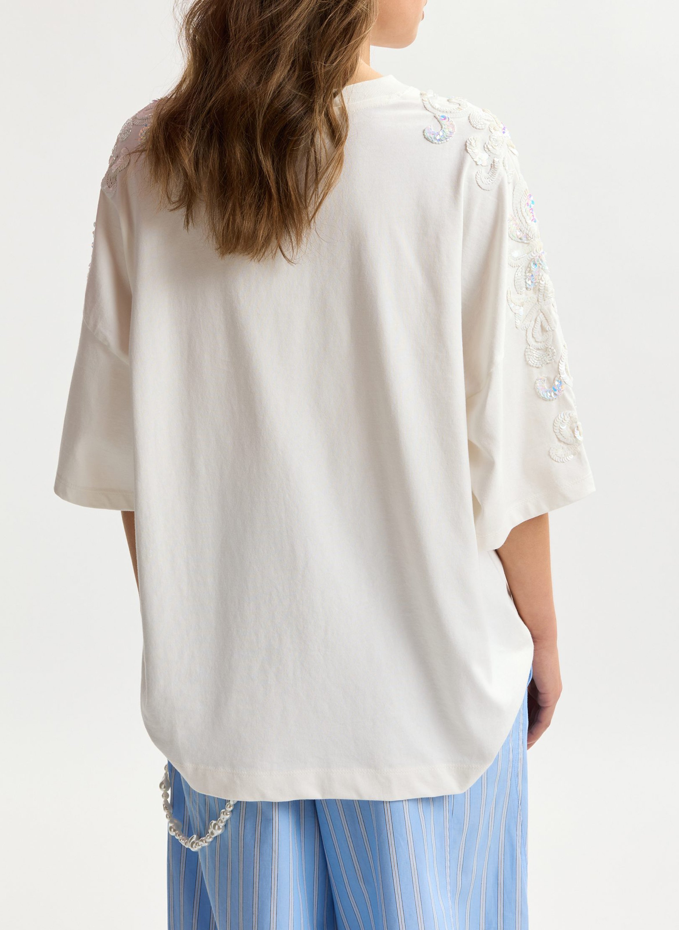 Weites T-Shirt mit Perlen ESSENTIEL ANTWERP Weiss