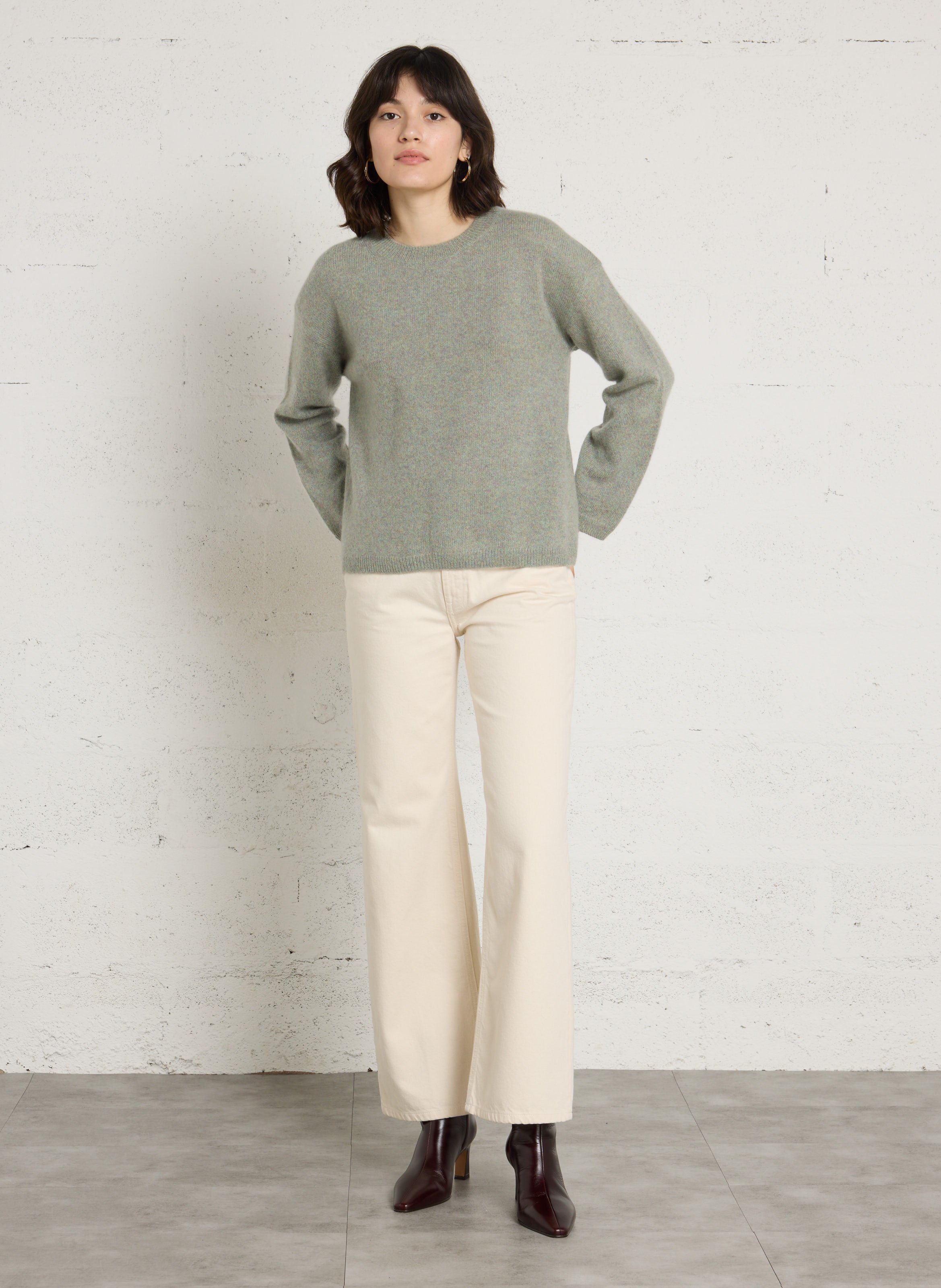 Gerader Rundhals-Pullover aus Kaschmir MAISON 123 Grun