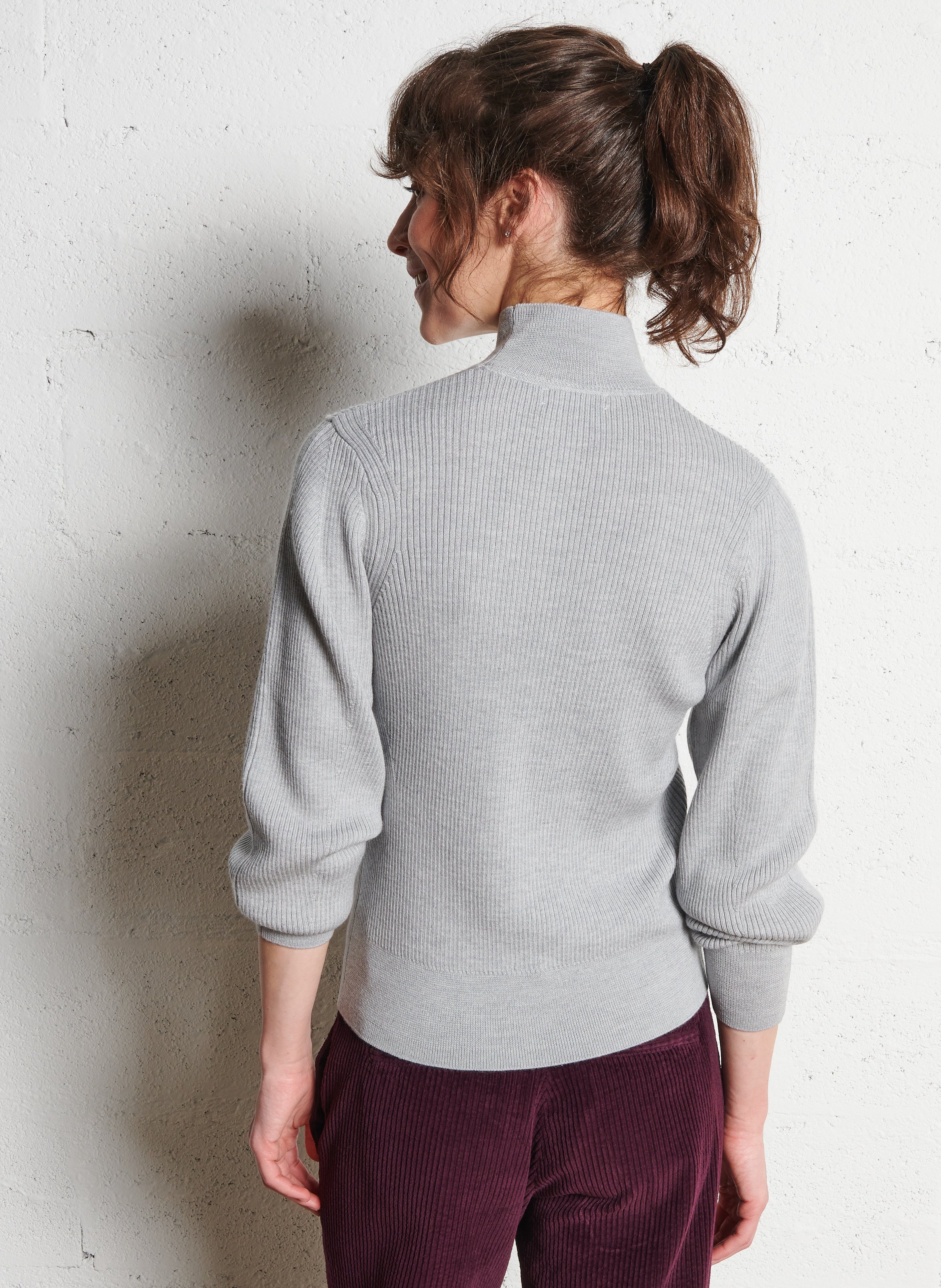 Pull col rond droit en laine (retour fournisseur selon accords commerciaux) MAJESTIC FILATURES Gris