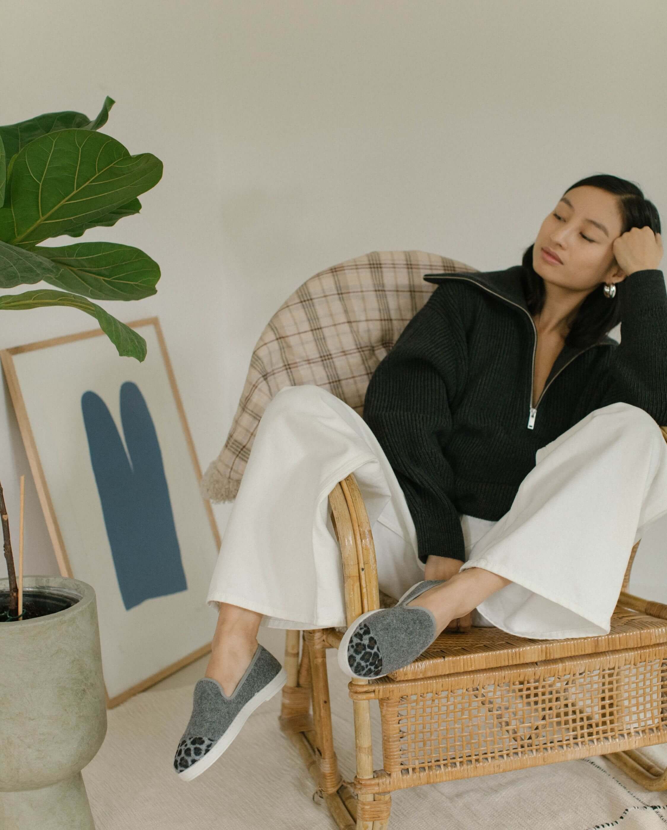 Women's wool slippers, gray leopard ANGARDE Grey