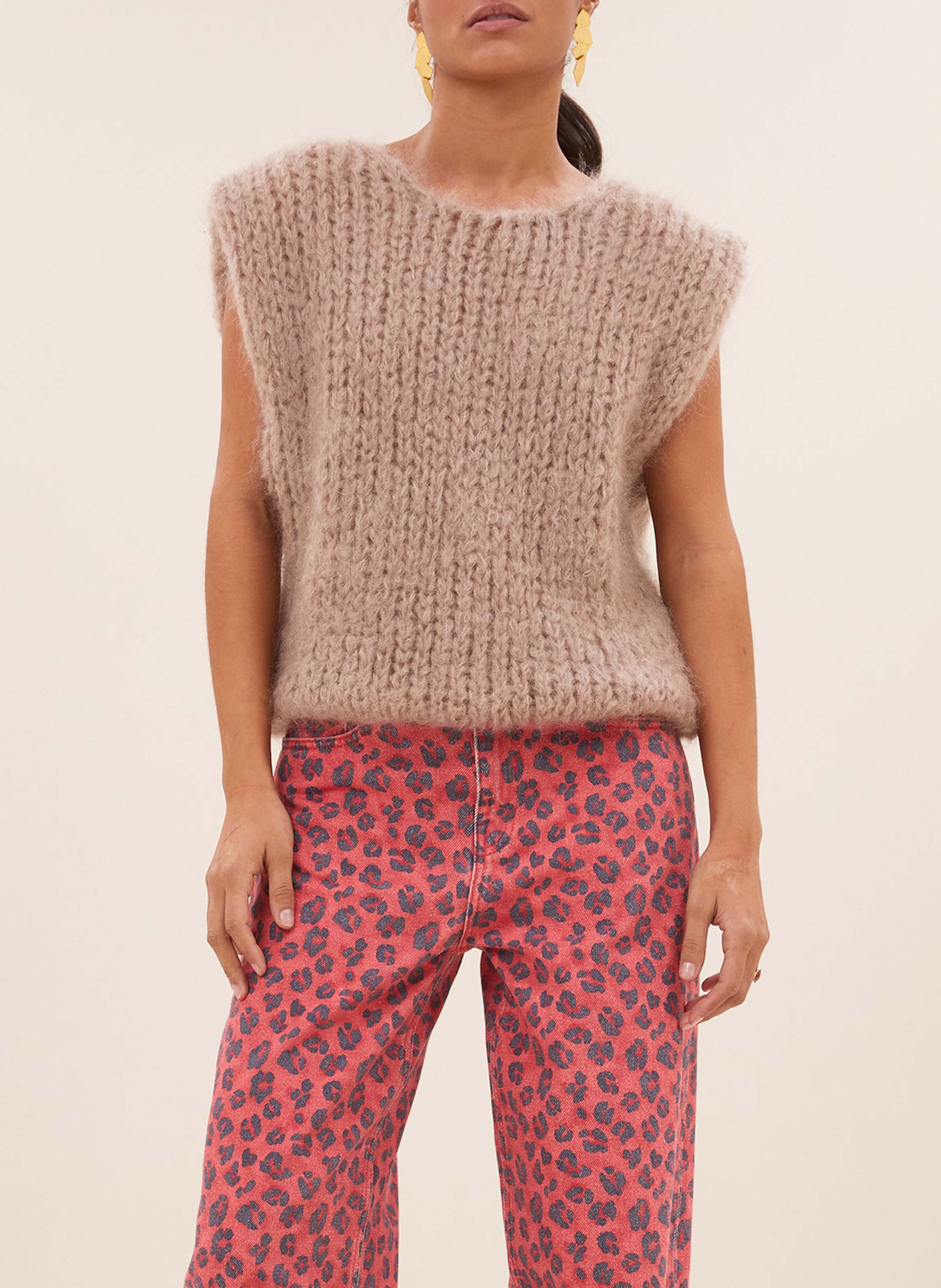 Ronde gebreide top BY BAR Beige