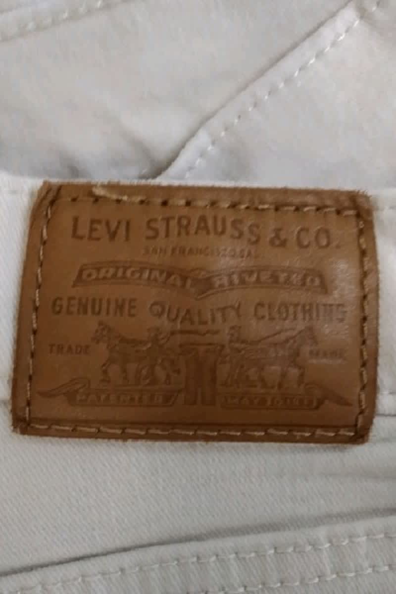 - Straight-leg jeans
- 5 pockets
- Straight cut
- Faded effect LEVI'S - Seconde main Beige