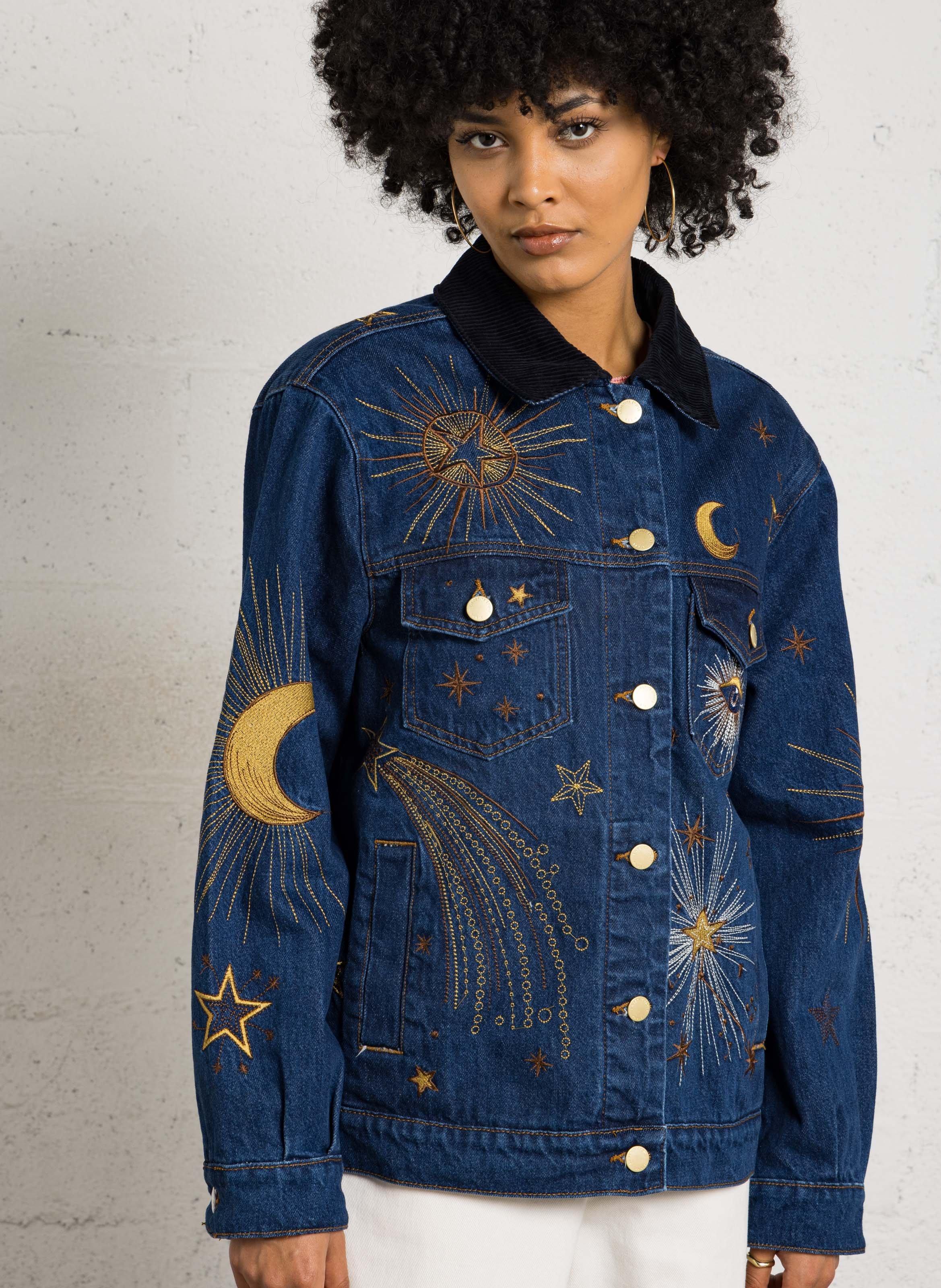 Bestickte Jeansjacke LA PETITE ETOILE Jeans ohne Waschung