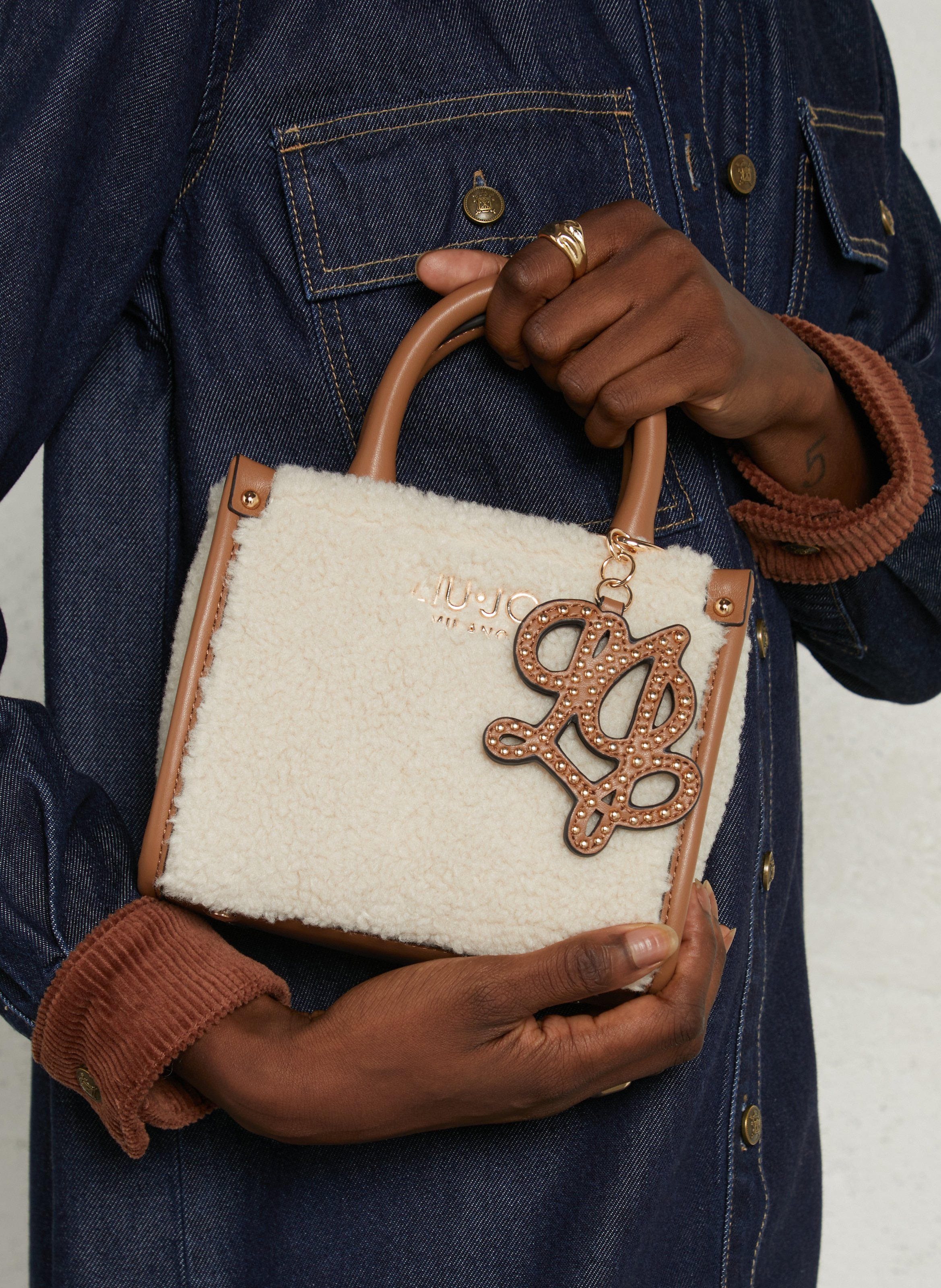 Sac bandoulière en fourrure synthétique LIU JO Beige