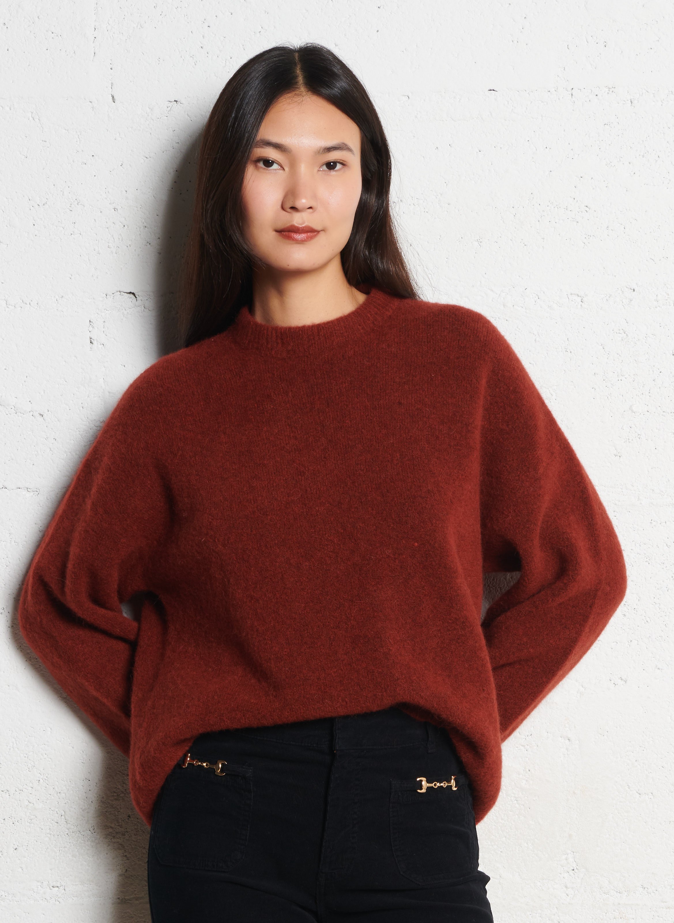 Oversized round neck sweater in blended baby alpaca wool. BELLEPIECE Yellow