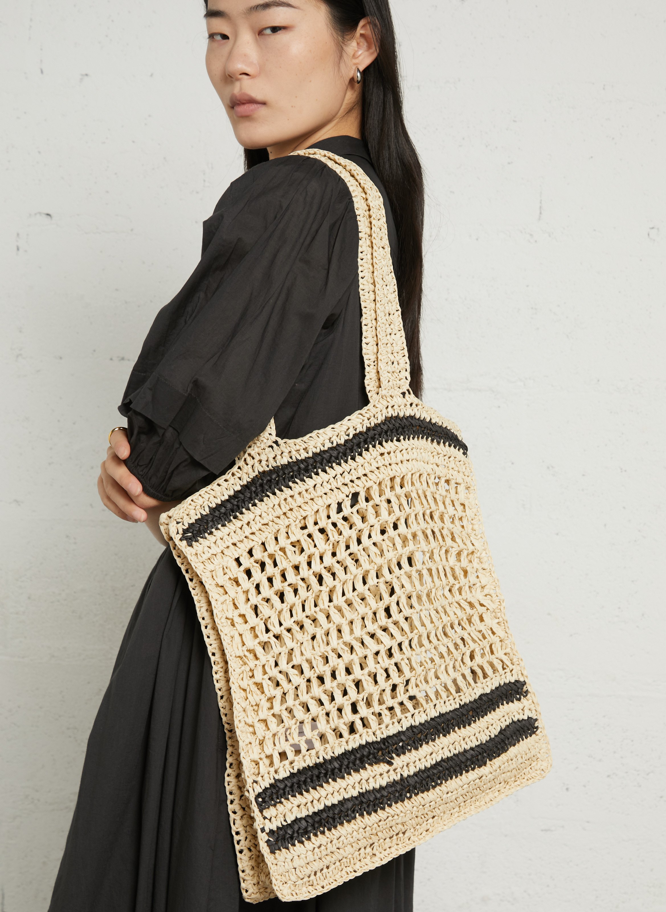 Geflochtene Korbtasche AU PRINTEMPS PARIS Schwarz