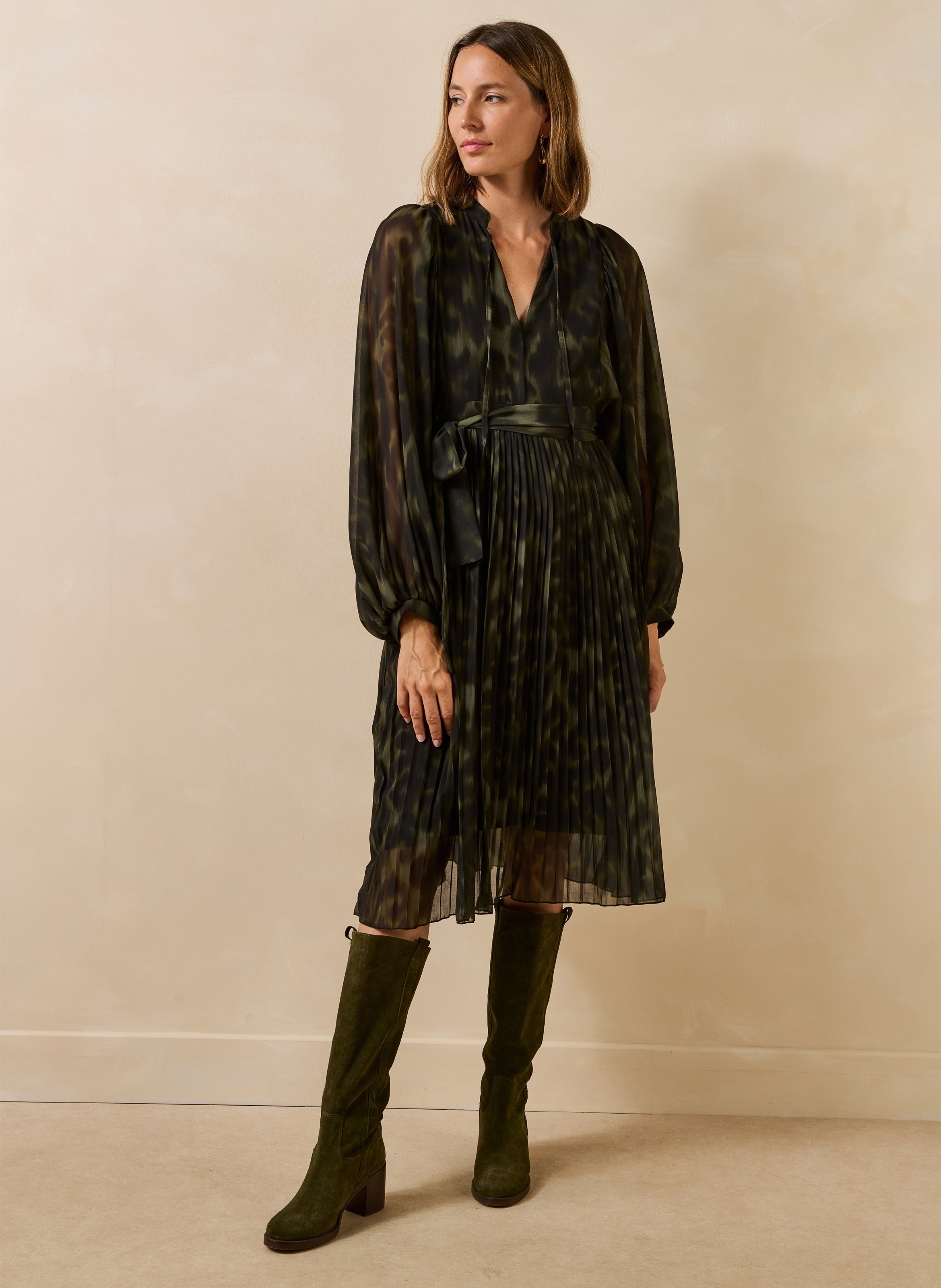 Robe midi col tunisien imprimée  LA FEE MARABOUTEE Kaki
