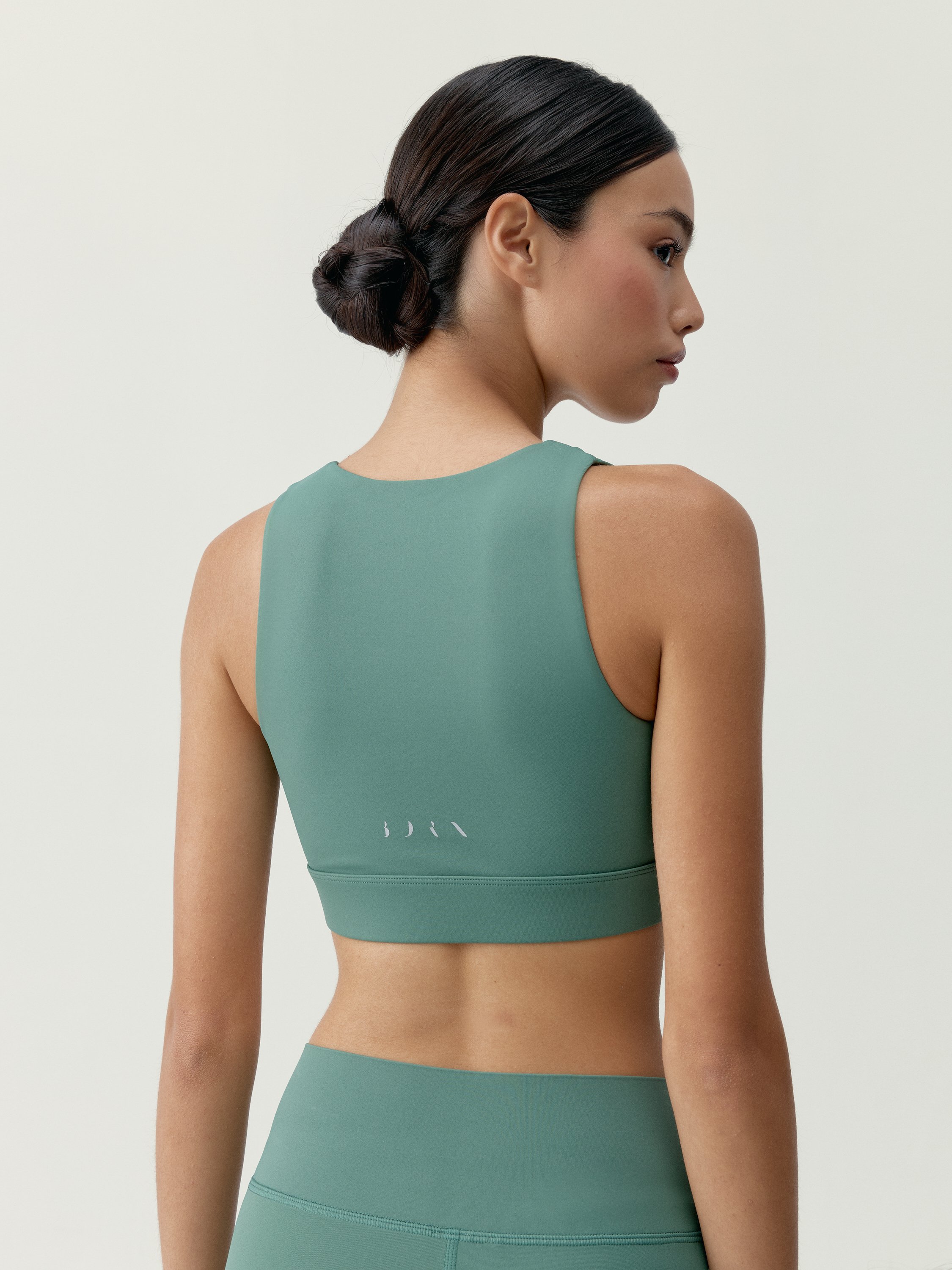 Women's sports bra with medium support and quick-drying fabric BORN Green