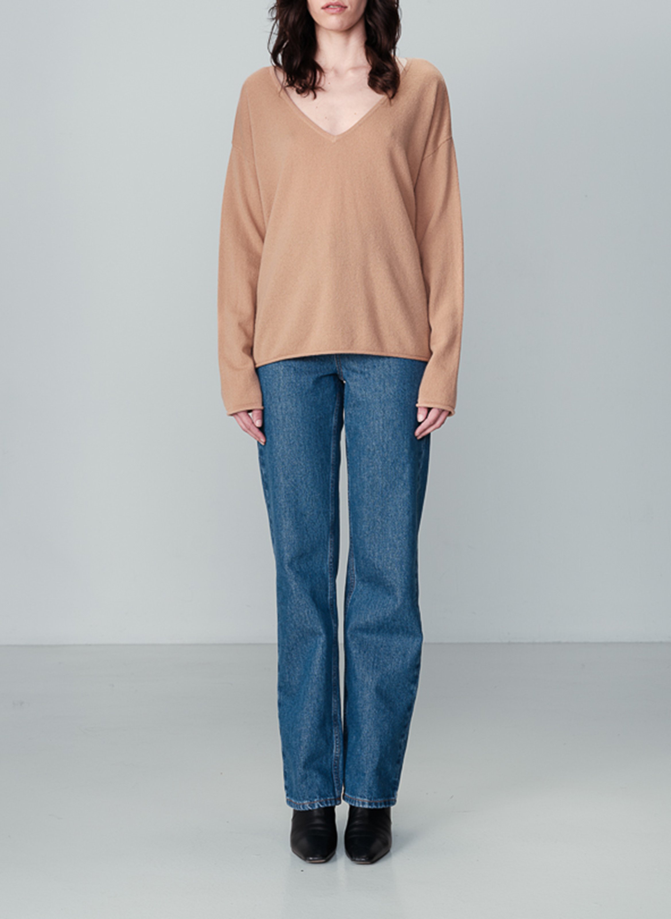 Pull col V ample en laine et cachemire mélangée GRACE ET MILA Marron