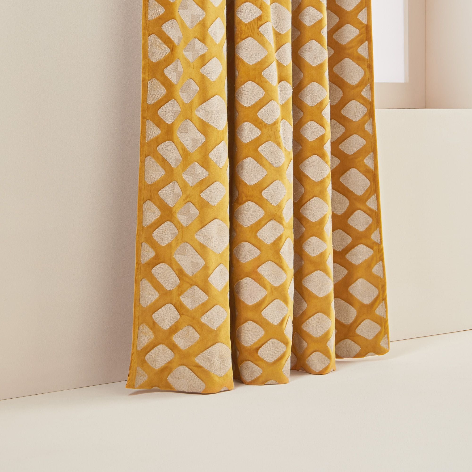 Pleated ribbon curtain MADURA Yellow
