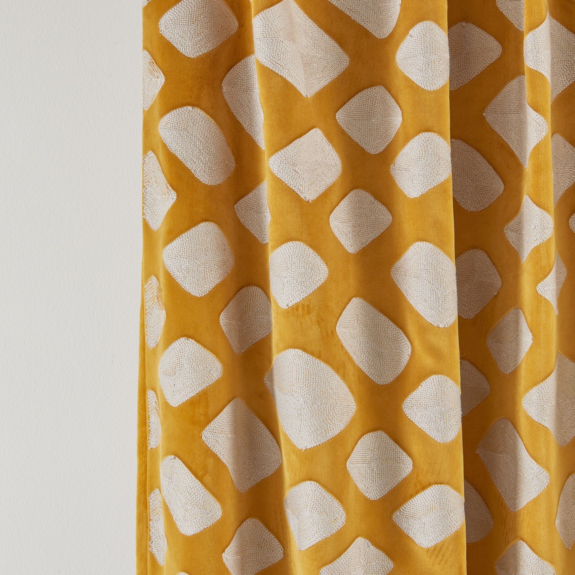 Pleated ribbon curtain MADURA Yellow