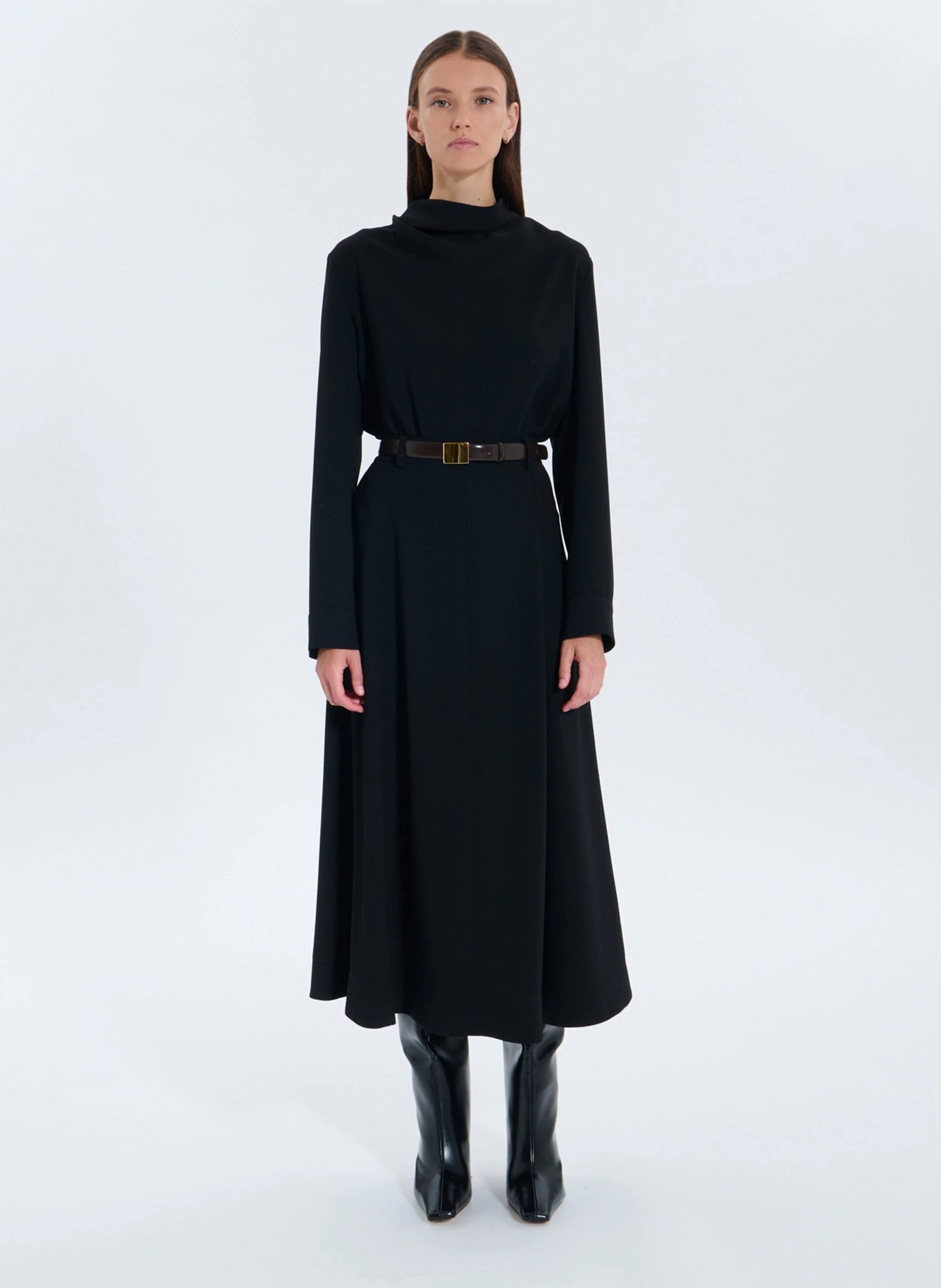 Lange, soepelvallende, uitlopende rok ZAPA Zwart